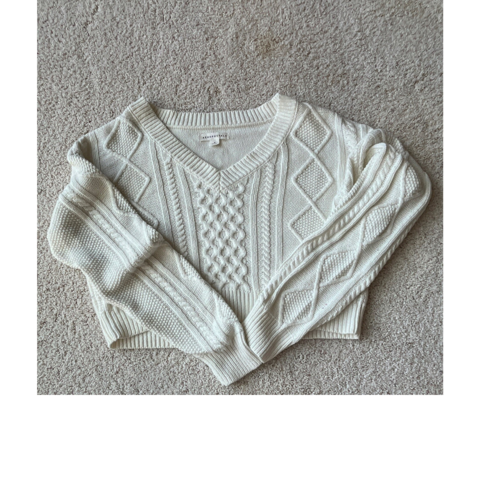 Aéropostale Cable-Knit Cropped Pullover Sweater Ivory V-Neck Long Sleeve M