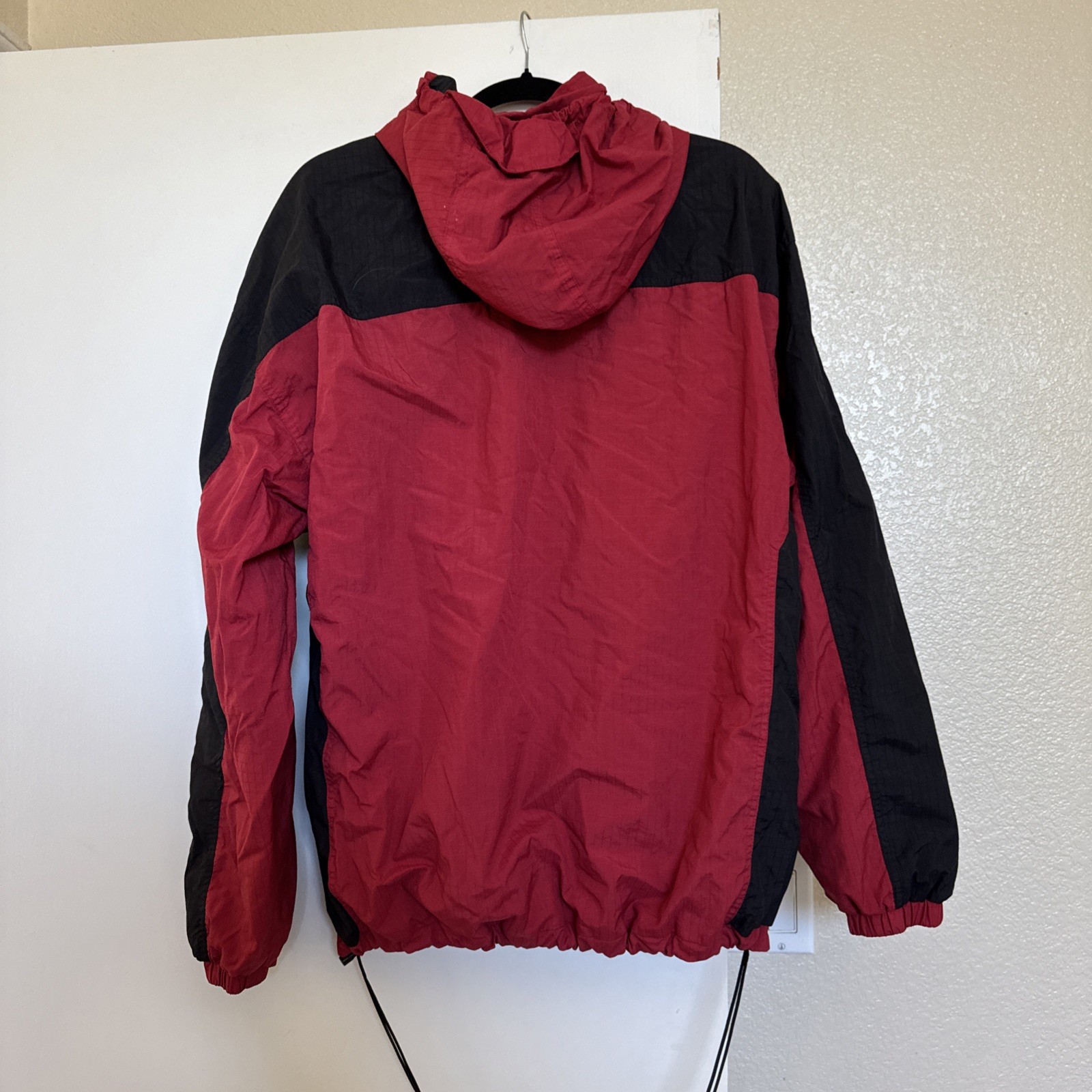 Vintage Abu Garcia Jacket Windbreaker Mens L Red Hooded Bass Fishing Outdoor