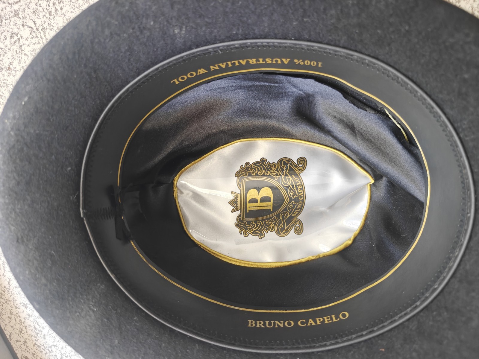 Bruno Capelo Men’s Black Solid Fedora Hat w/ Feather Accent Size 7 1/2