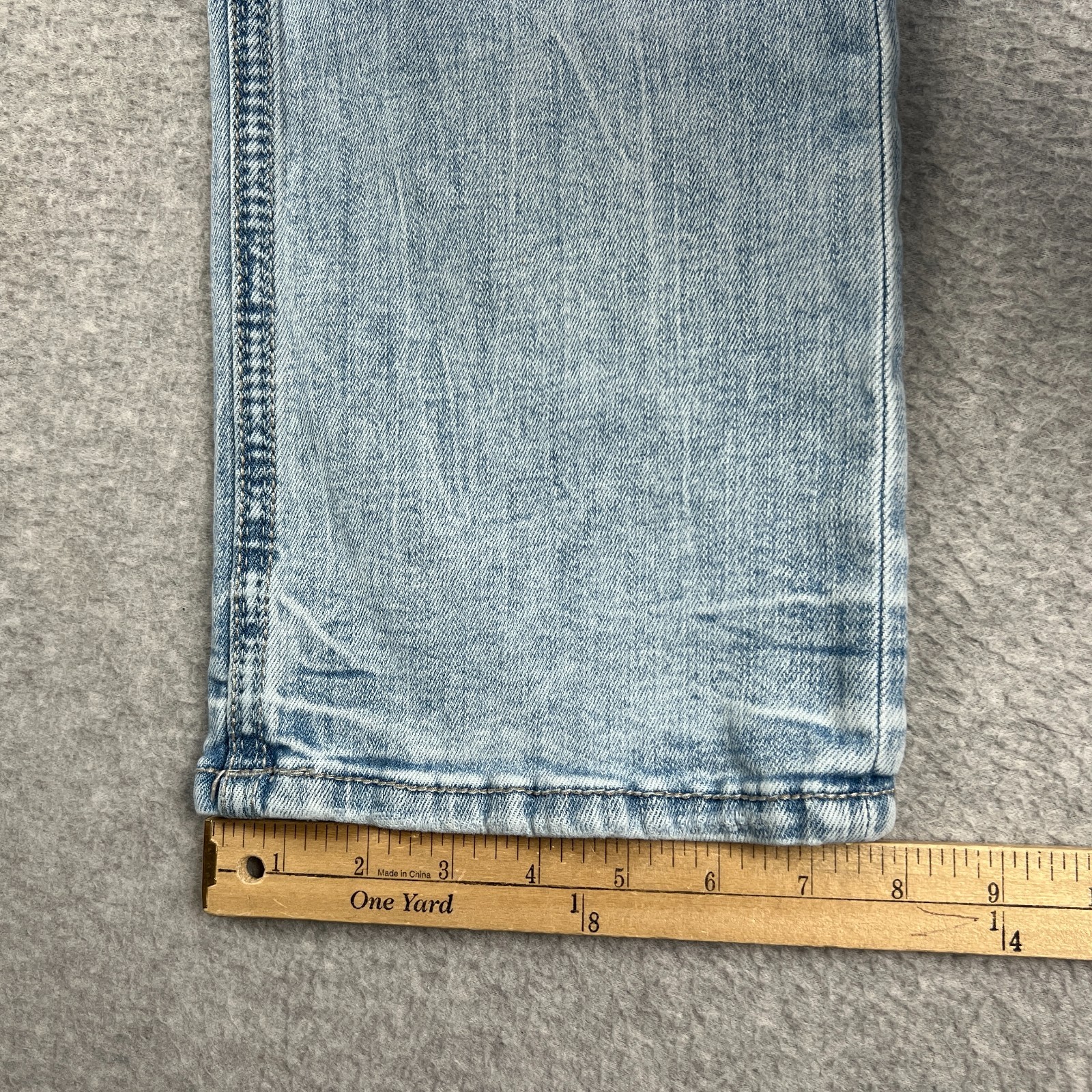Buckle BKE Aiden Jeans Straight Stretch Denim Mens 33×30 Blue Pants Thick Stitch