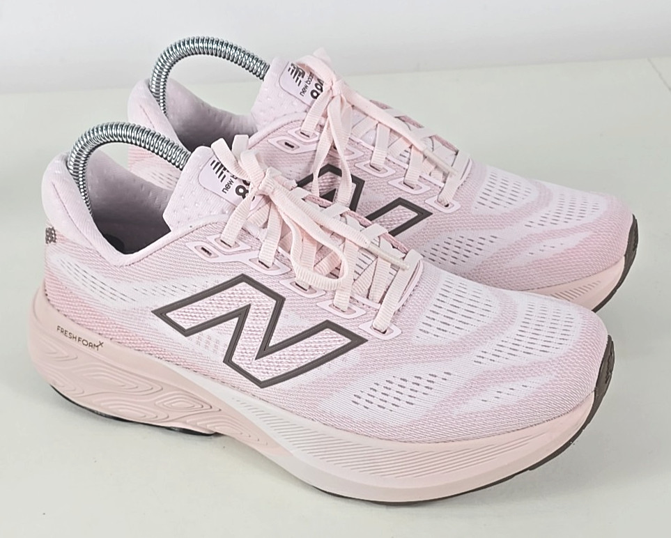 New Balance Womens Fresh Foam X 880v15 Pink Walking Sneakers Sz 8.5B