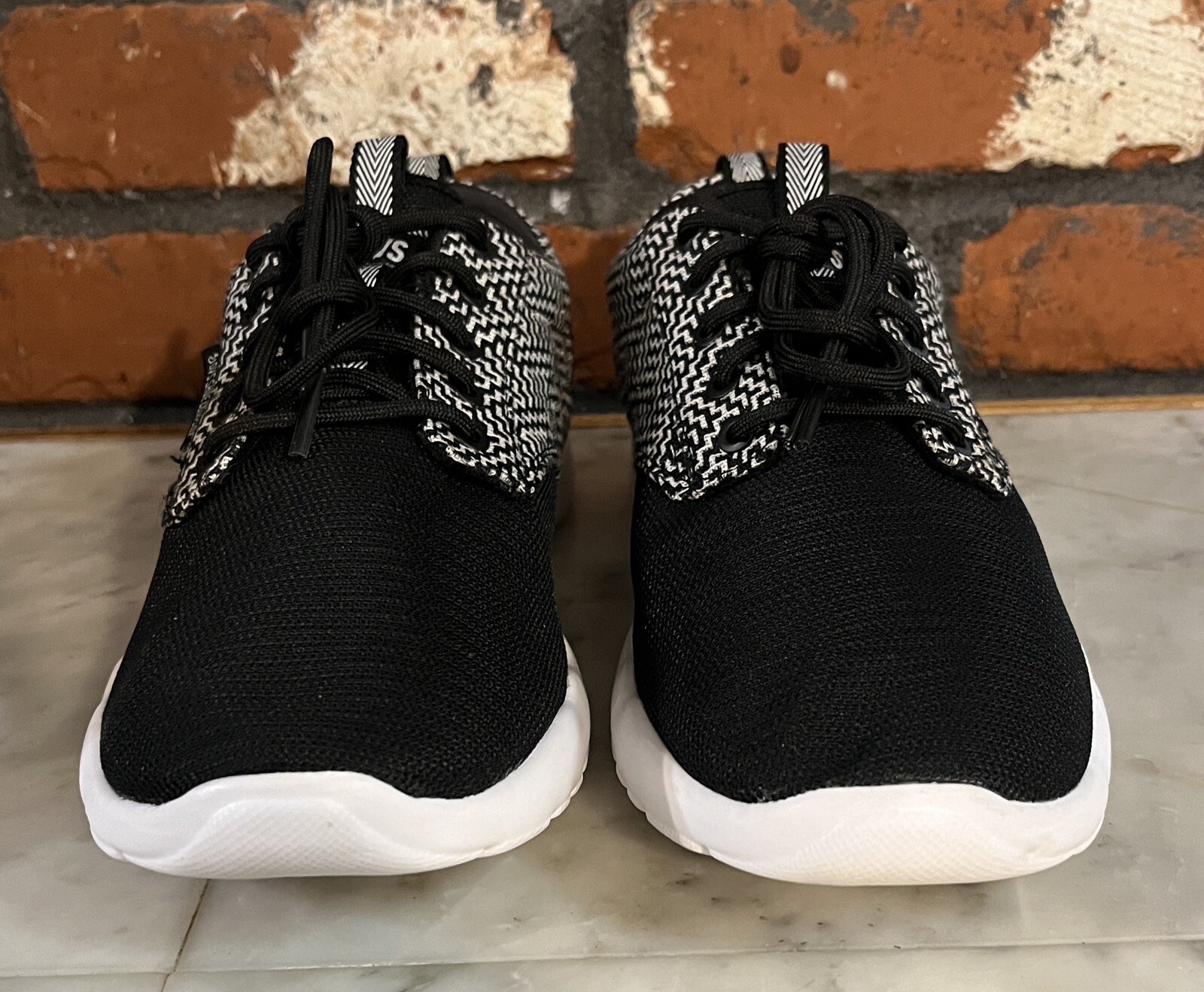 DVS Shoe Company Premier 2.0 Black/ White Men’s Size 6 Model #: DVS0000245