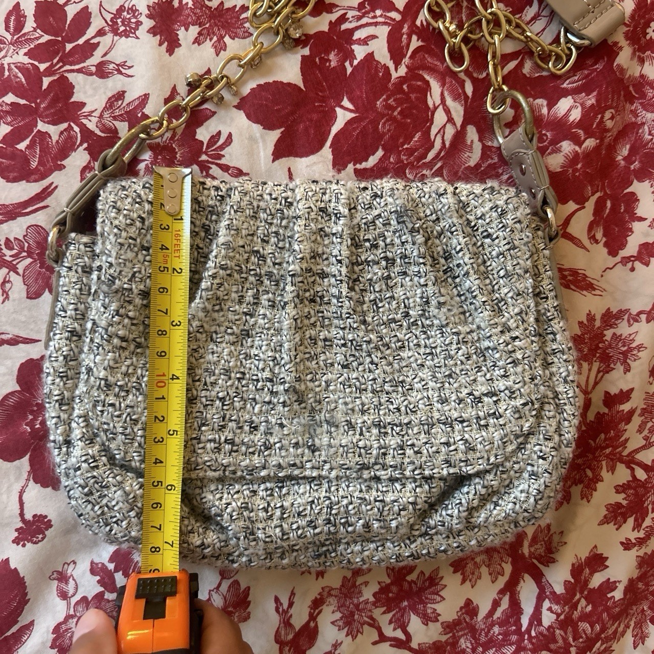 LOFT Gray Shoulder Bag Gold Chain Strap Magnetic Flap Lined Inner Pockets