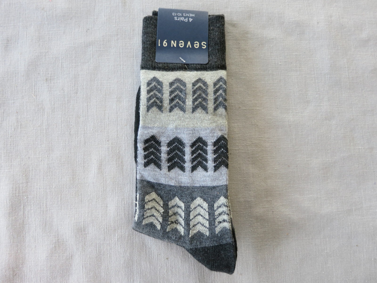 Seven91 Men’s Crew Socks, Black and Grey Pattern, Men’s 10-13, New