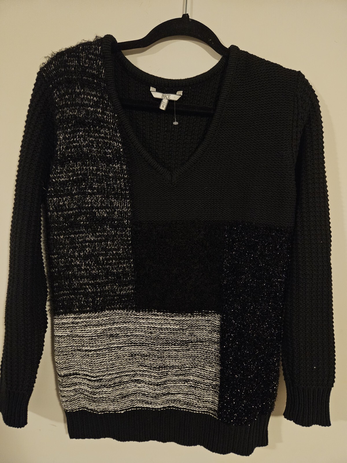 BKE From The Buckle, Black Block Sweater