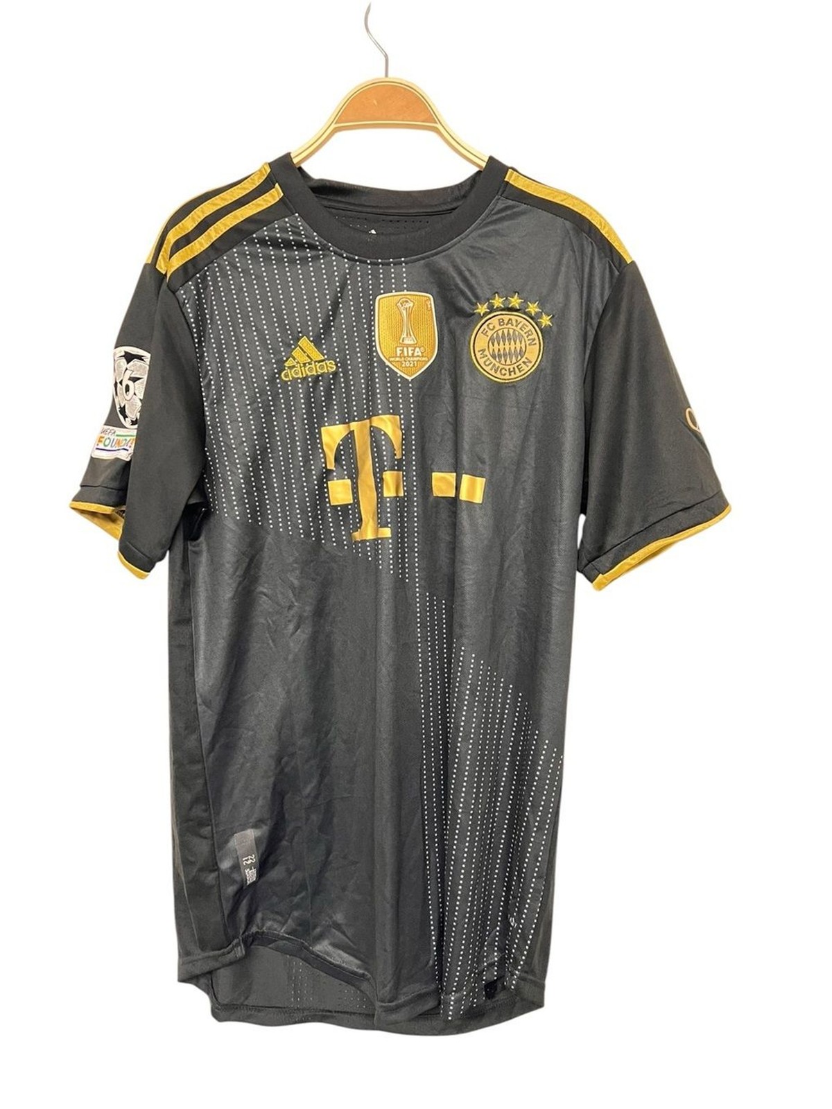 New adidas Black and Gold FC Bayern 21/22 Away Jersey FIFA