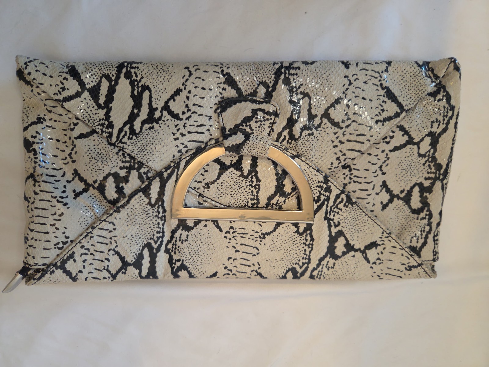 Cache’ Clutch Bag Y2K Snake skin. Purse black/ white Handbag Vtg. 90s New