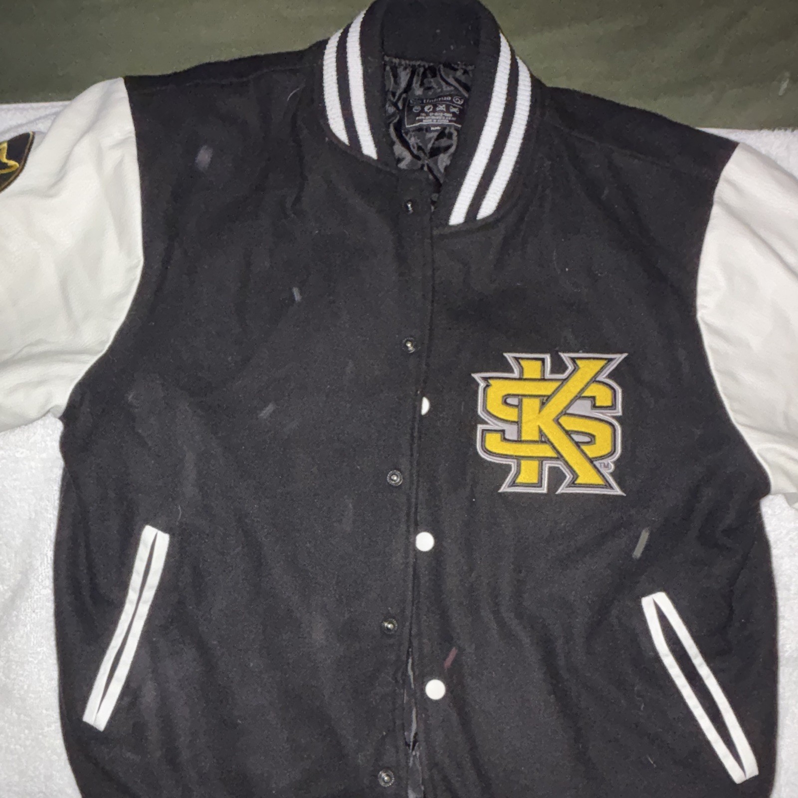 Unique Men’s Varsity Jacket XXL Black/White Leather Snap Lined Embroidered Patch