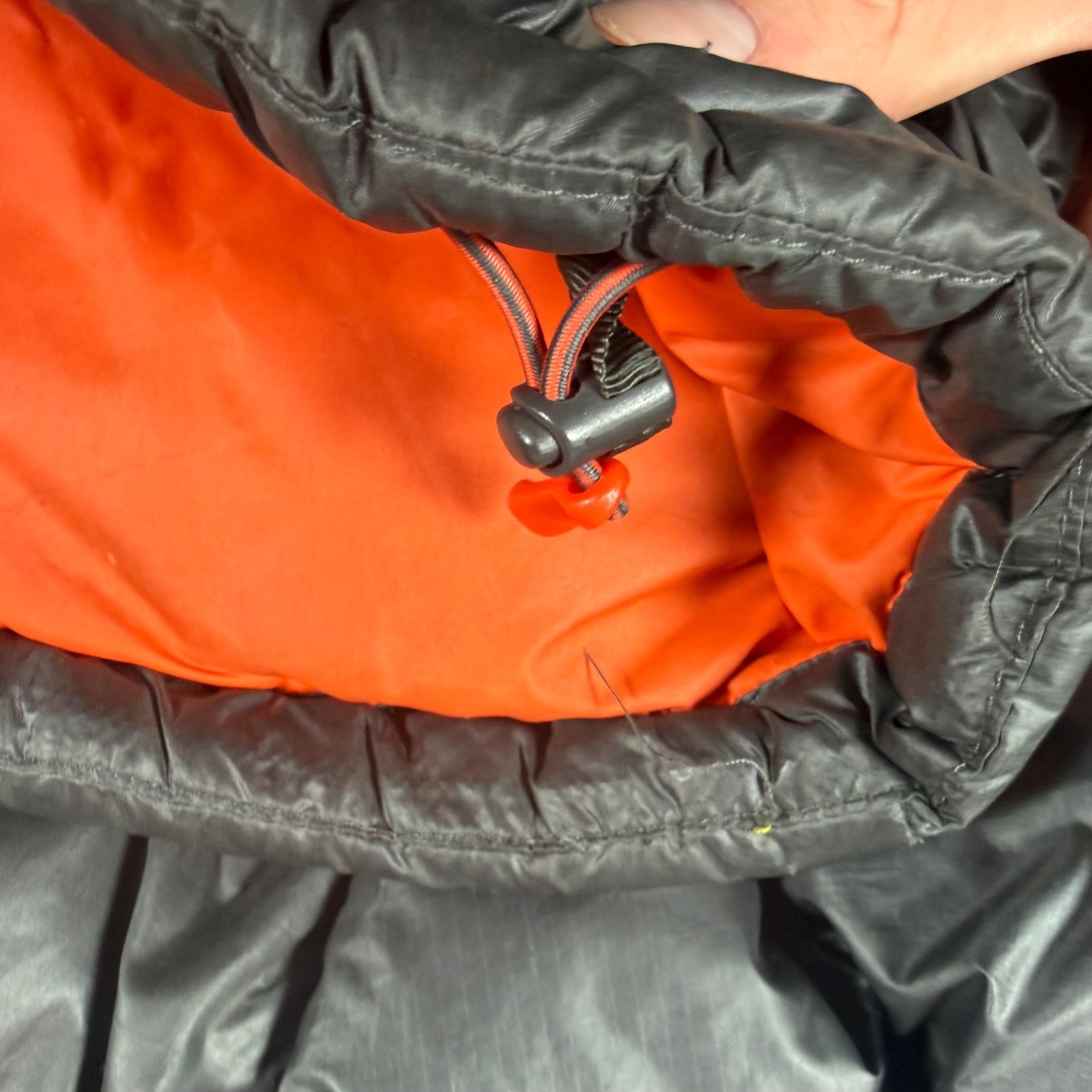 Mountain Hardwear Jacket Mens Medium Gray Kelvinator Hooded Down Puffer READ