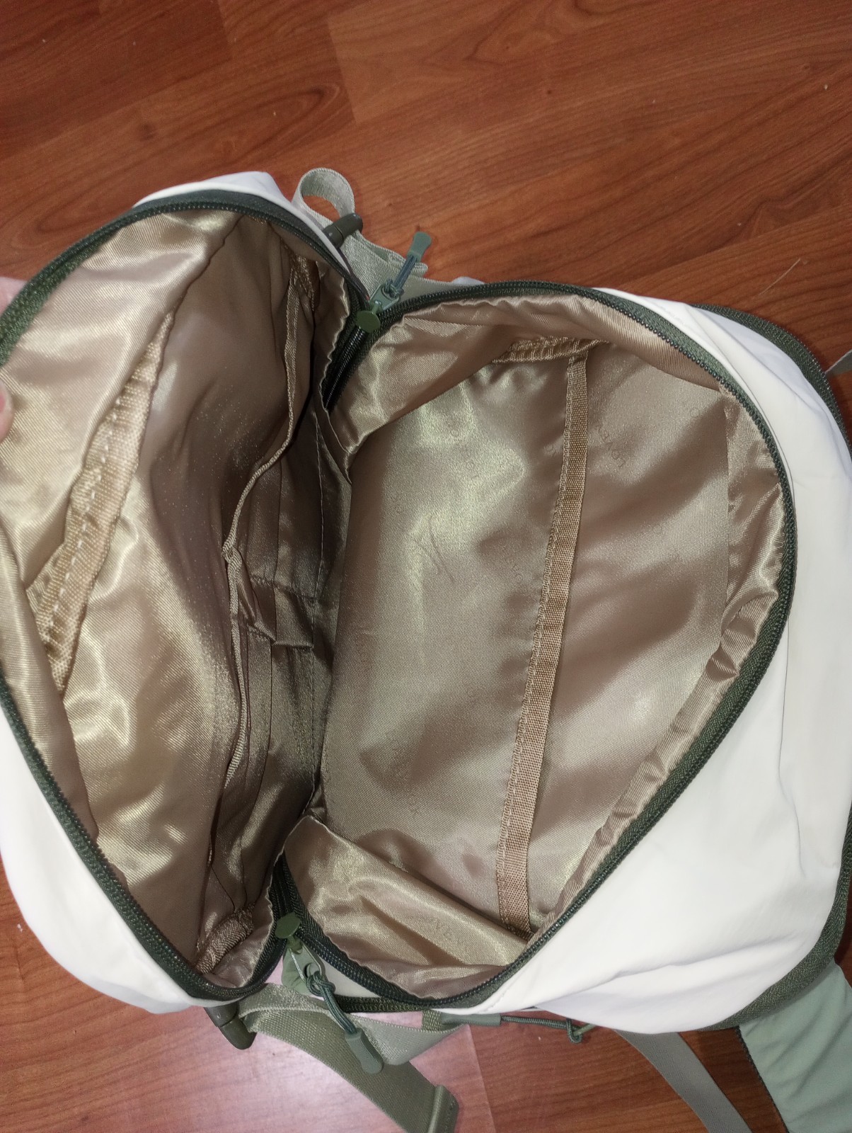 NWT LOVEVOOK Women’s Backpack, 15.6 Inch Laptop, School Backpack GREEN/BEIGE