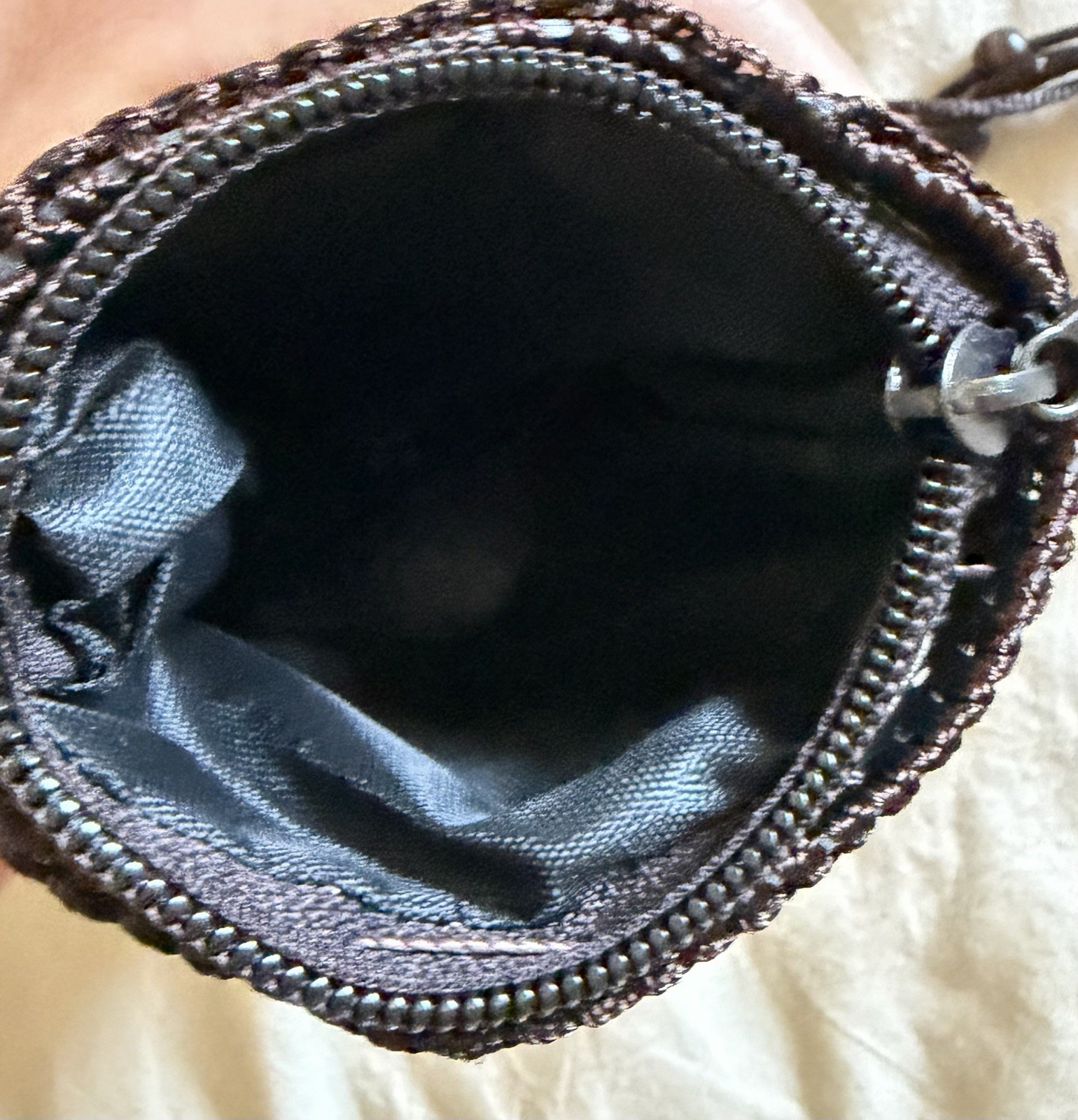 NEW Handmade Maui Coconut Shell Crossbody Bag Hawaiian Souvenir Purse