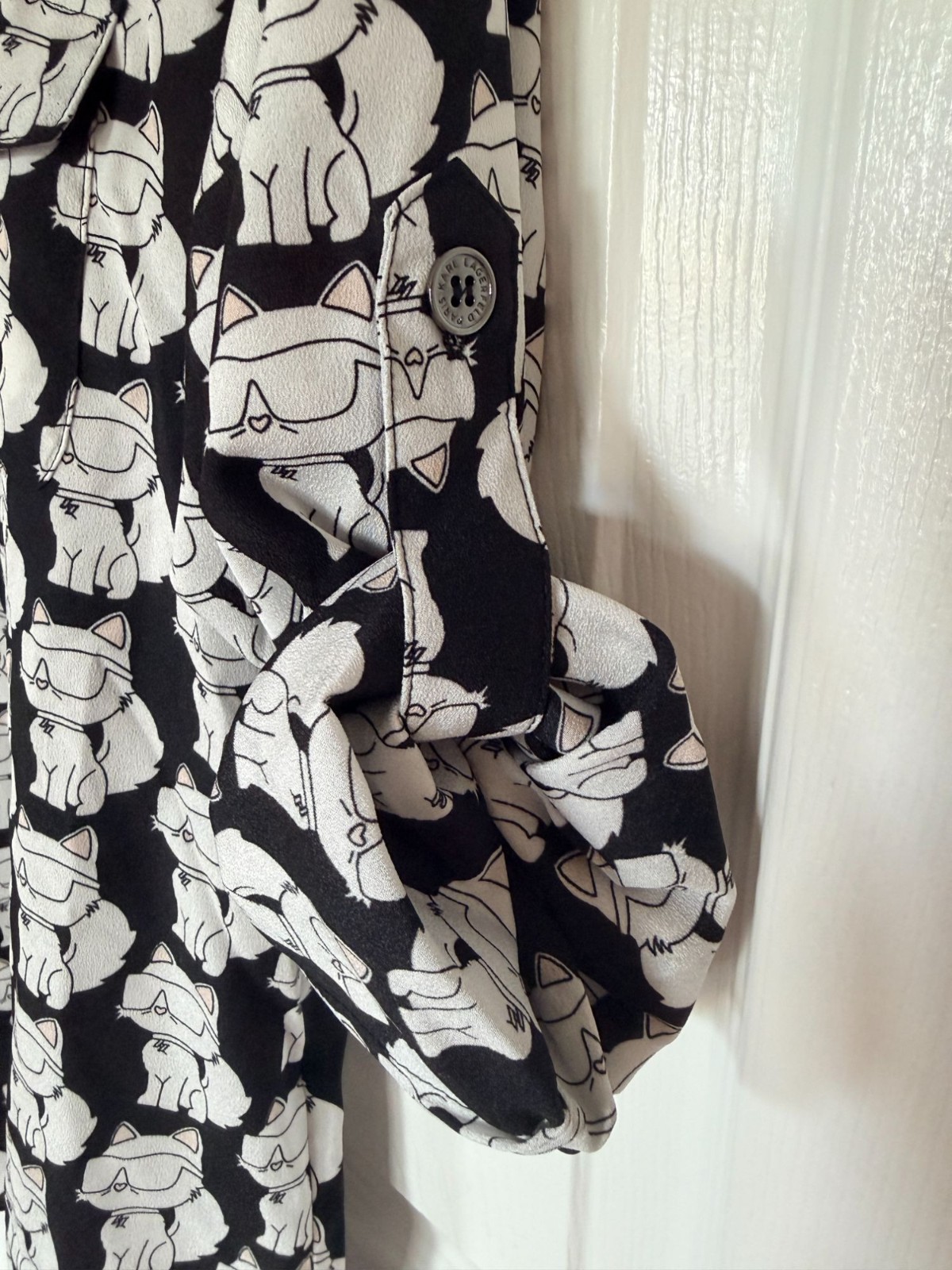 Karl Lagerfeld Paris Choupette Cat Print Button Front Blouse Shirt Black White S