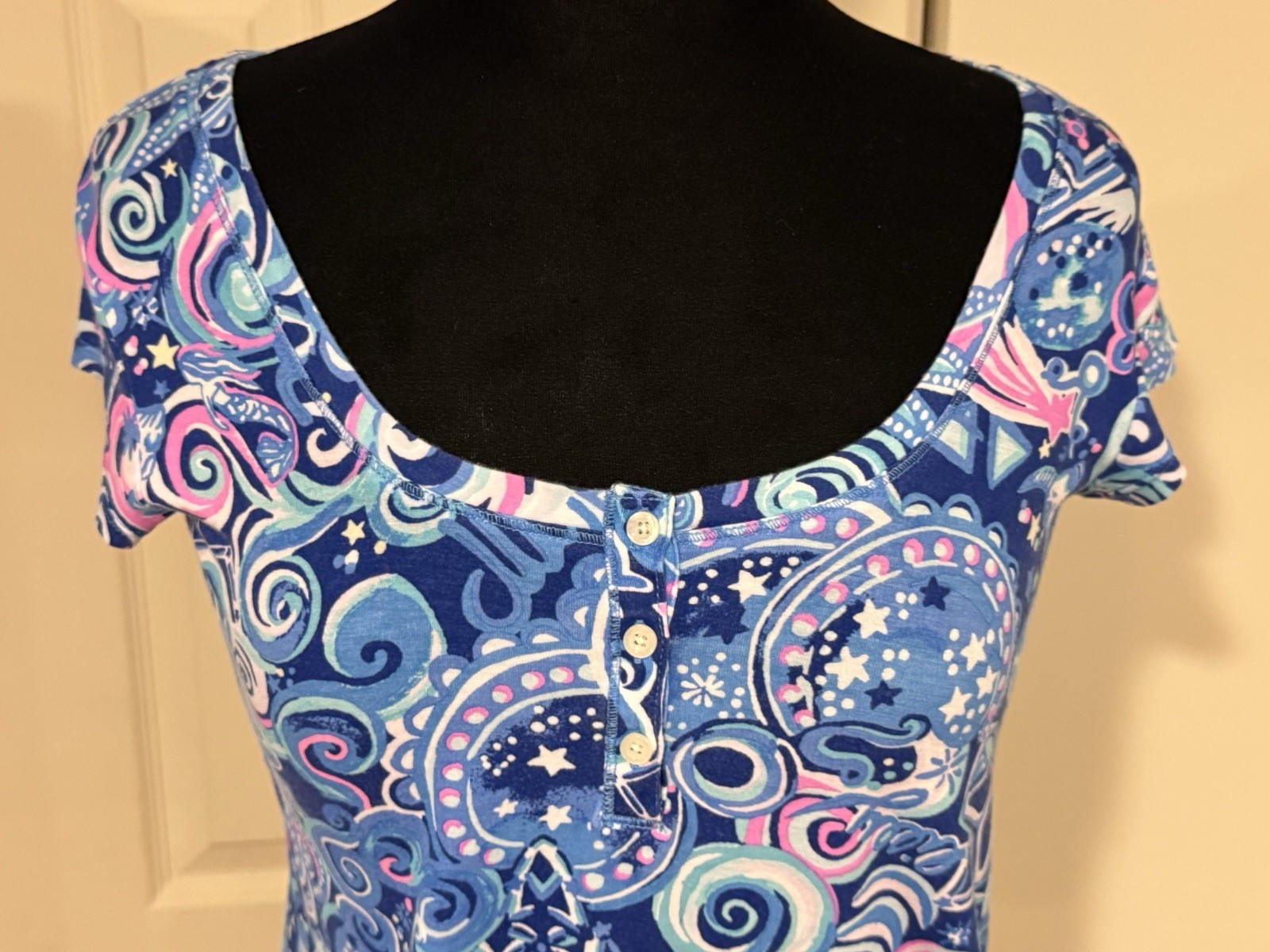 Lilly Pulitzer PJ Knit Ruffle Henley Top Blue/Pink Cosmic Kismet Size XS