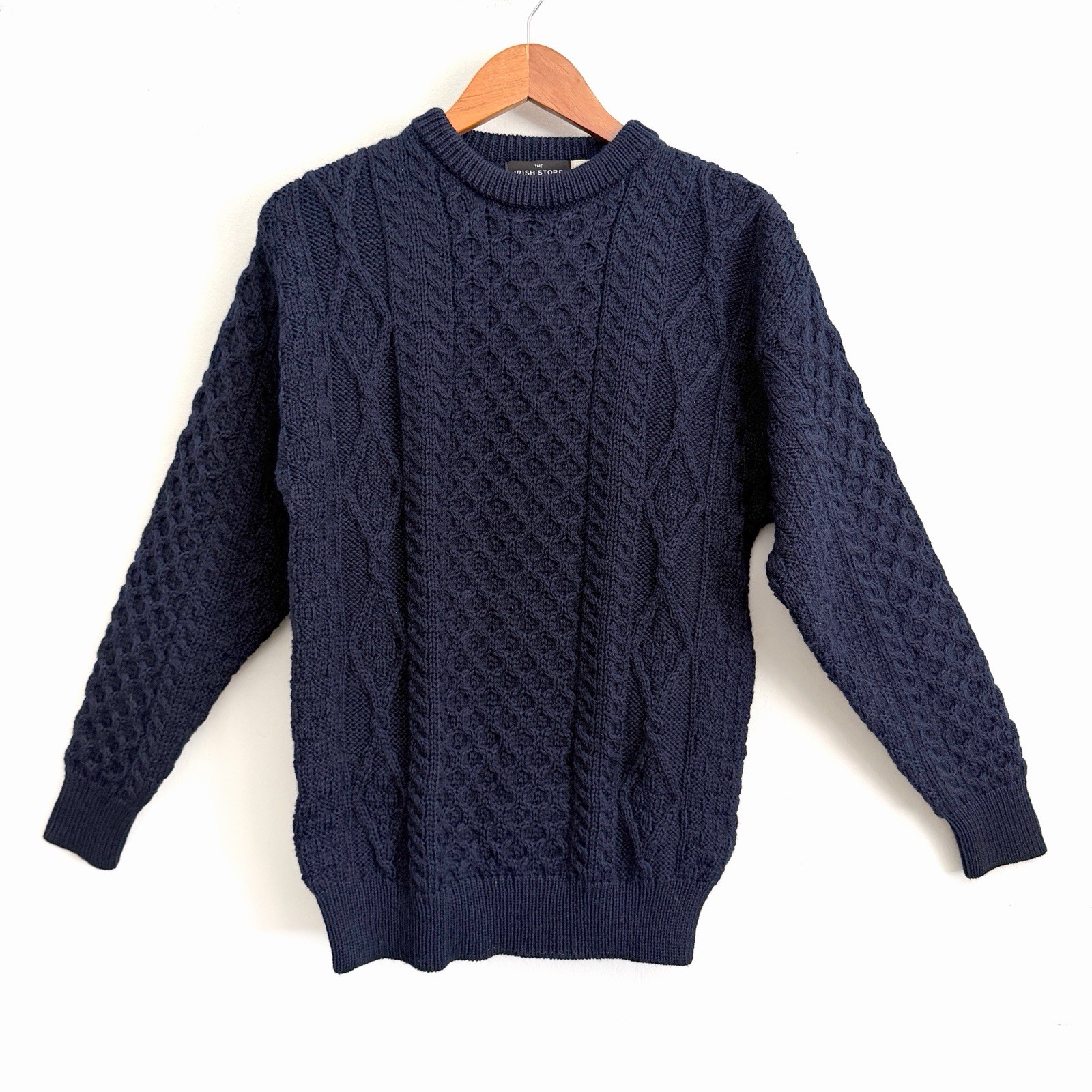 NEW The Irish Store Navy Blue Fisherman Lightweight Crewneck Heritage Sweater M