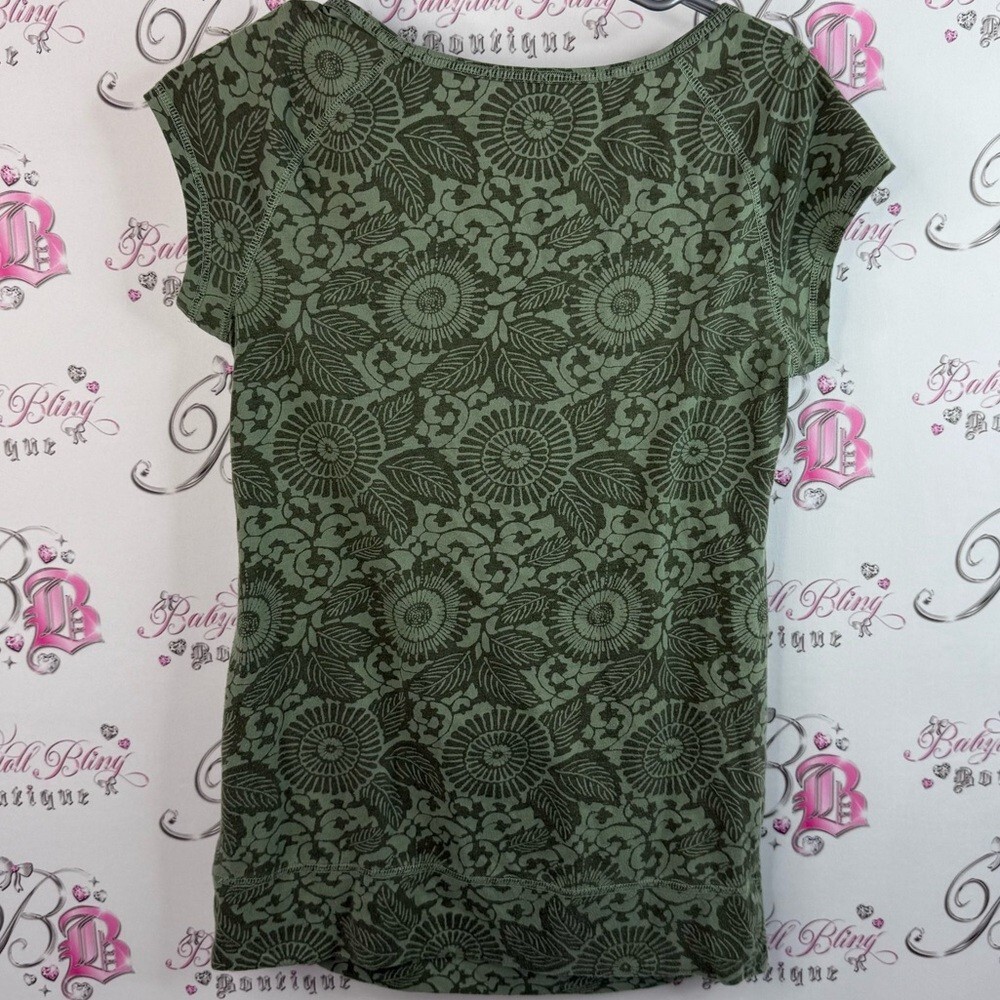 Thyme Maternity t-shirt, floral, tropical, Olive Floral Short Sleeve Top