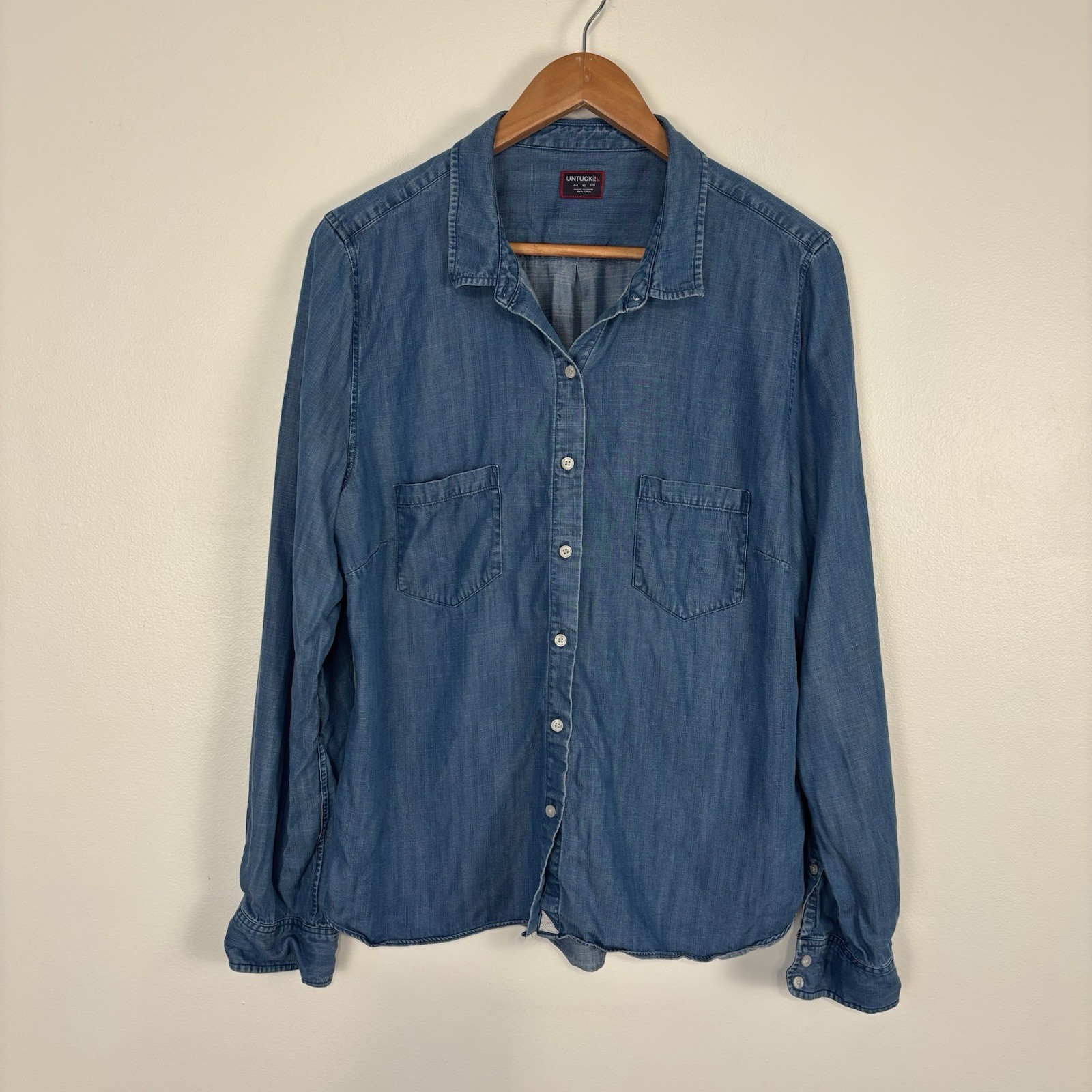 UNTUCKit Womens 16 Button-Up Shirt Blue Chambray 100% Tencel W/ Pockets Lionness