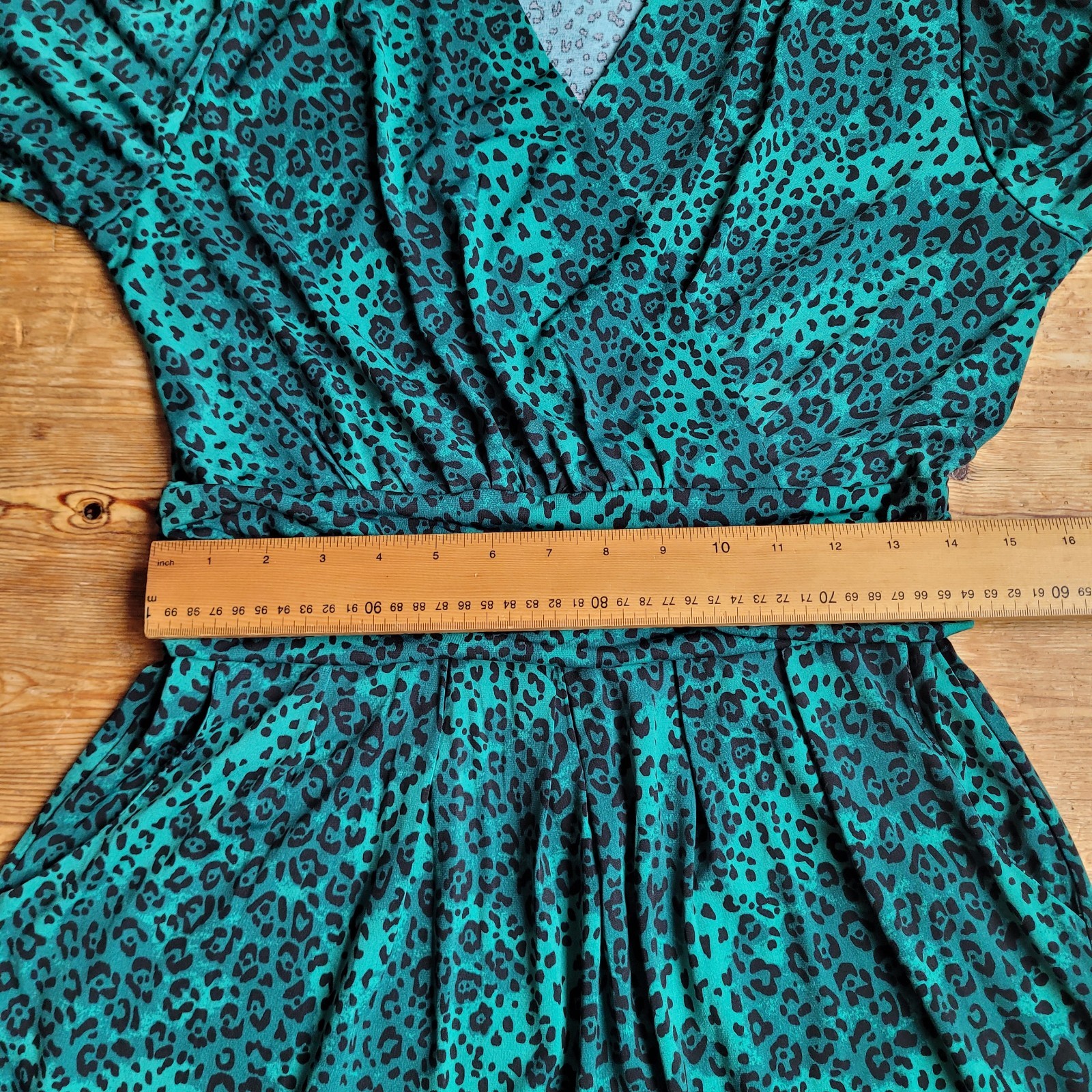 Jolie Moi Green Animal Print Jersey Dress V-neck Knee Length Pockets Size 14 Uk