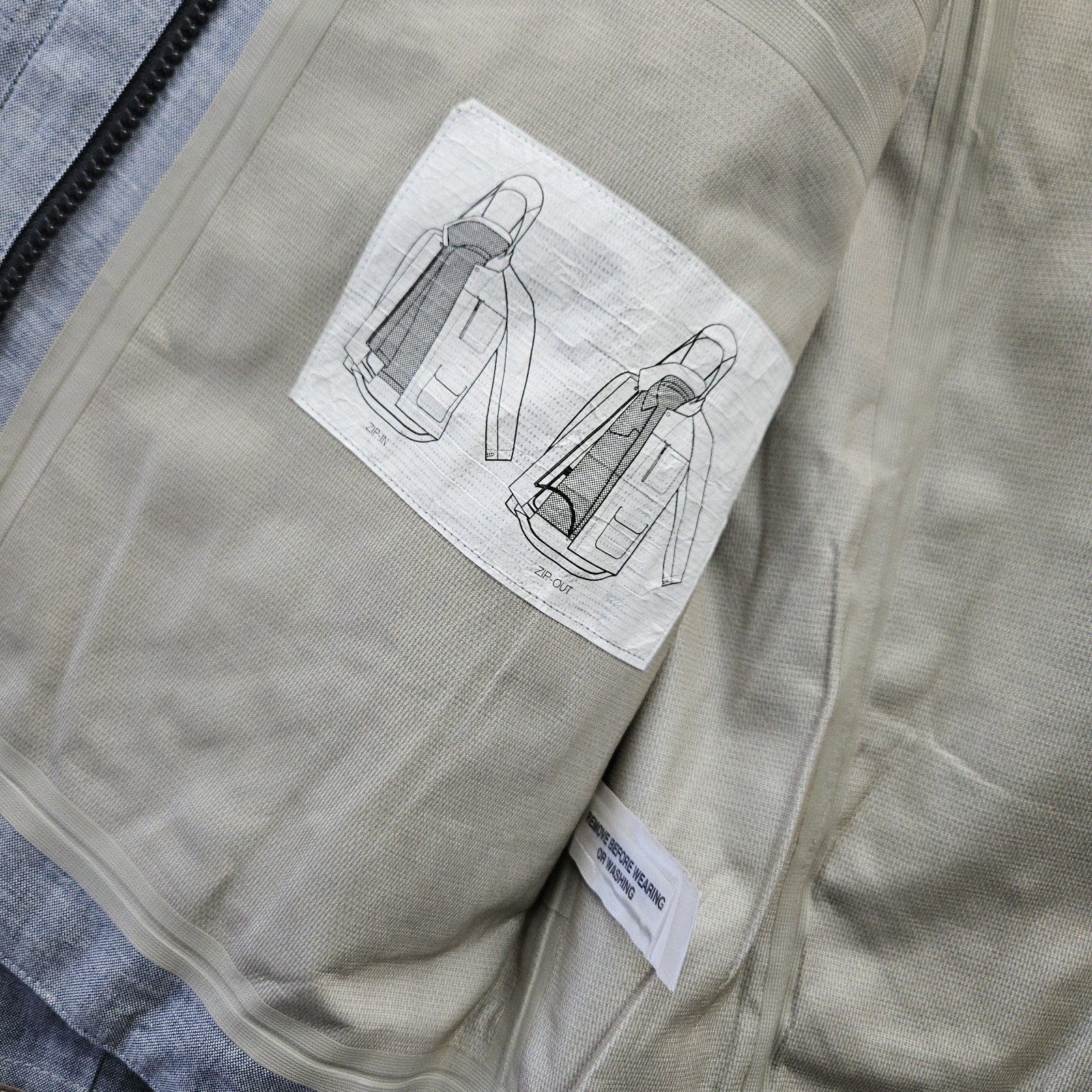 Levi’s Commuter Jacket Reflective Water Repellant Trucker Bomber Small Blue NEW