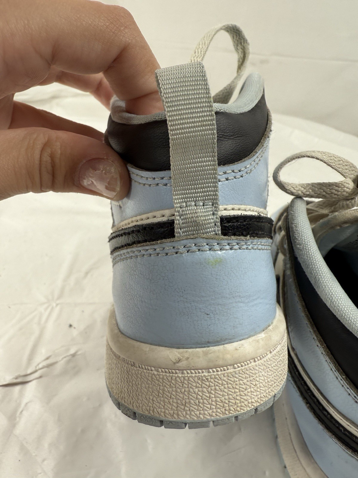 Nike Air Jordan 1 Mid ‘Ice Blue’ Black White UNC Sz 13C 640737-401