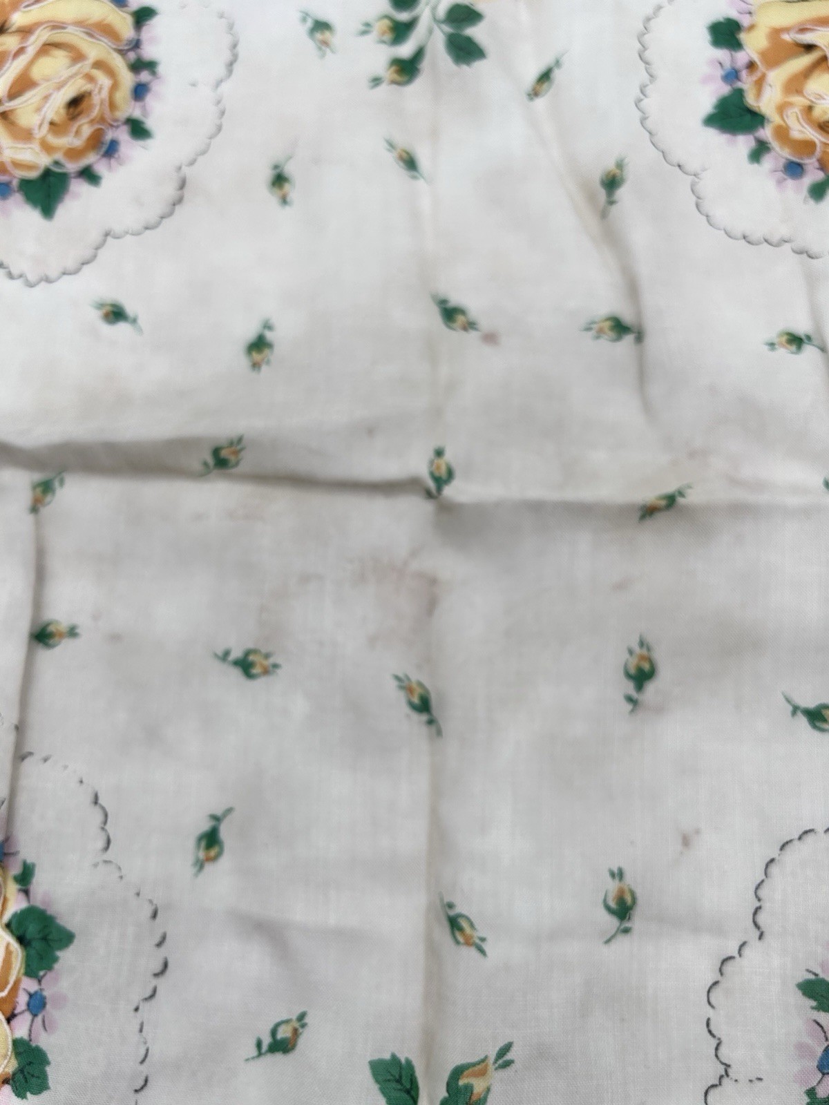 Vintage 50s Yellow Rose Handkerchief 13″x13″