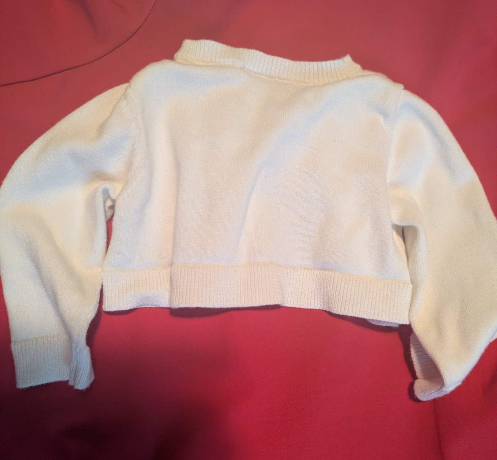9-Month-Old Sweater For Baby Girls Made By Carters And Cotton Fabric.