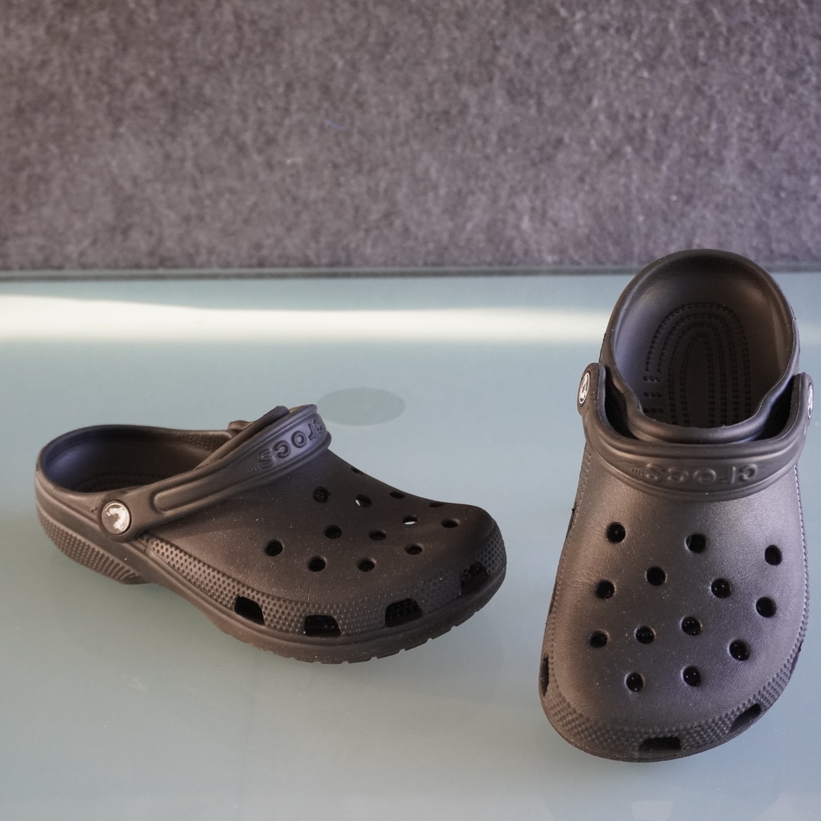 Crocs Classic Clogs Black Unisex Sandals Shoes Slip On Men 5 Women 7 M5 W7 Foam