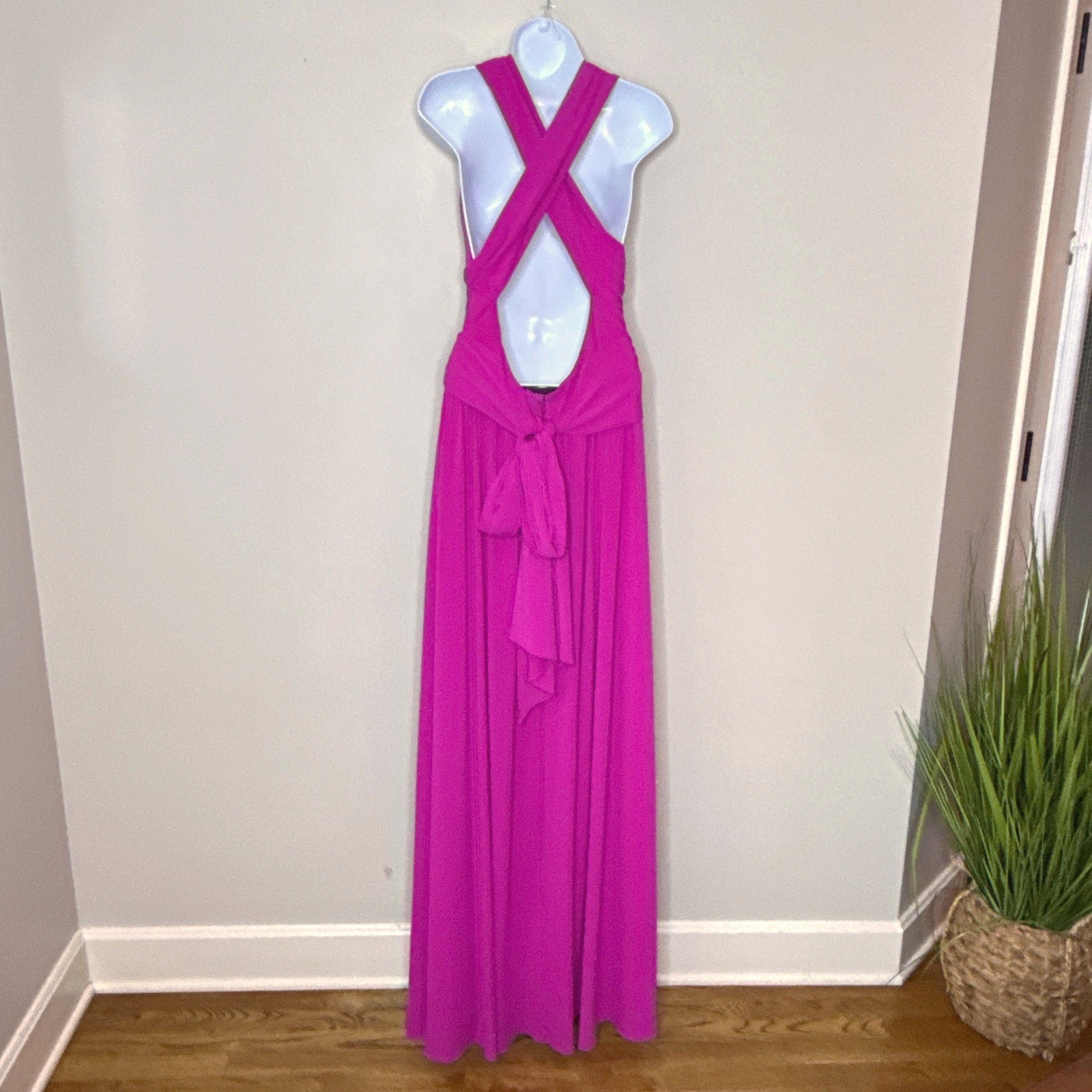 Halston Heritage NWT Gown 10 Petunia Pink Deep V Neck Crisscross Back Maxi