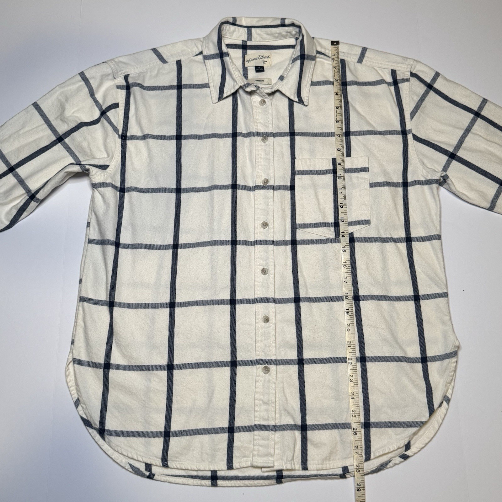 Universal Thread Oversized Flannel Long Sleeve Collared Button-Down Shirt