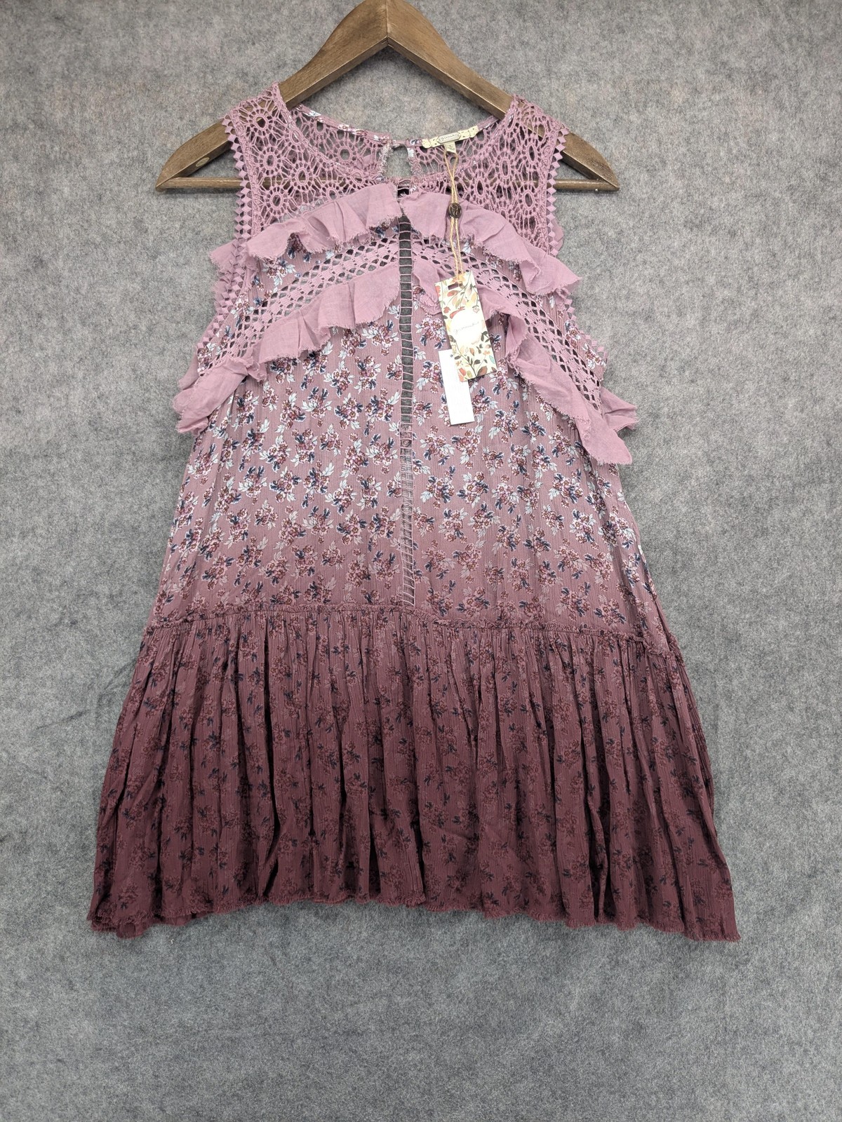 Gimmicks Dress Womens Large Floral Crochet Lace Sleeveless Ruffle Boho NWT