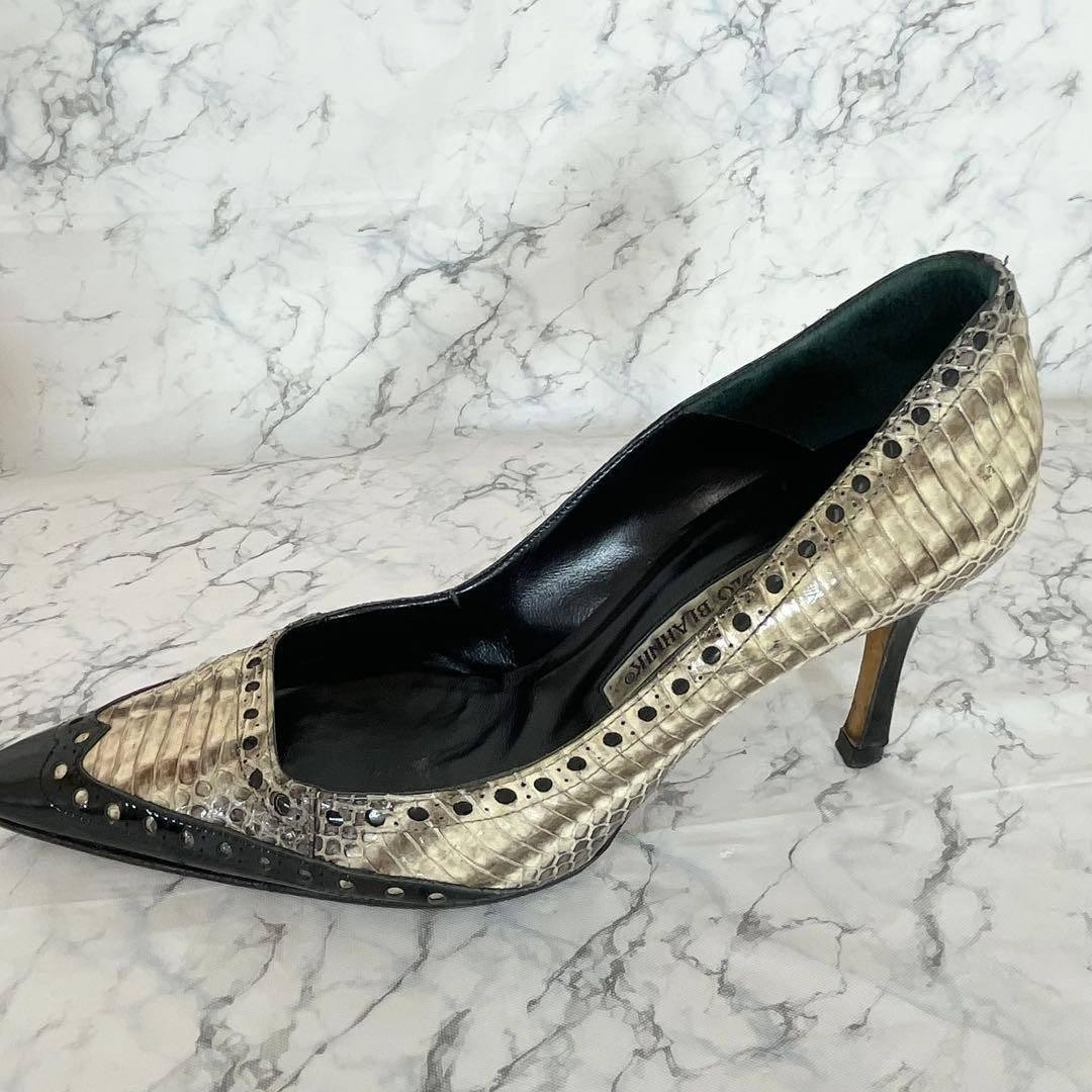 Rare Manolo Blahnik Python Patent Leather Pointed Toe Heels 35.5 (22.5cm)