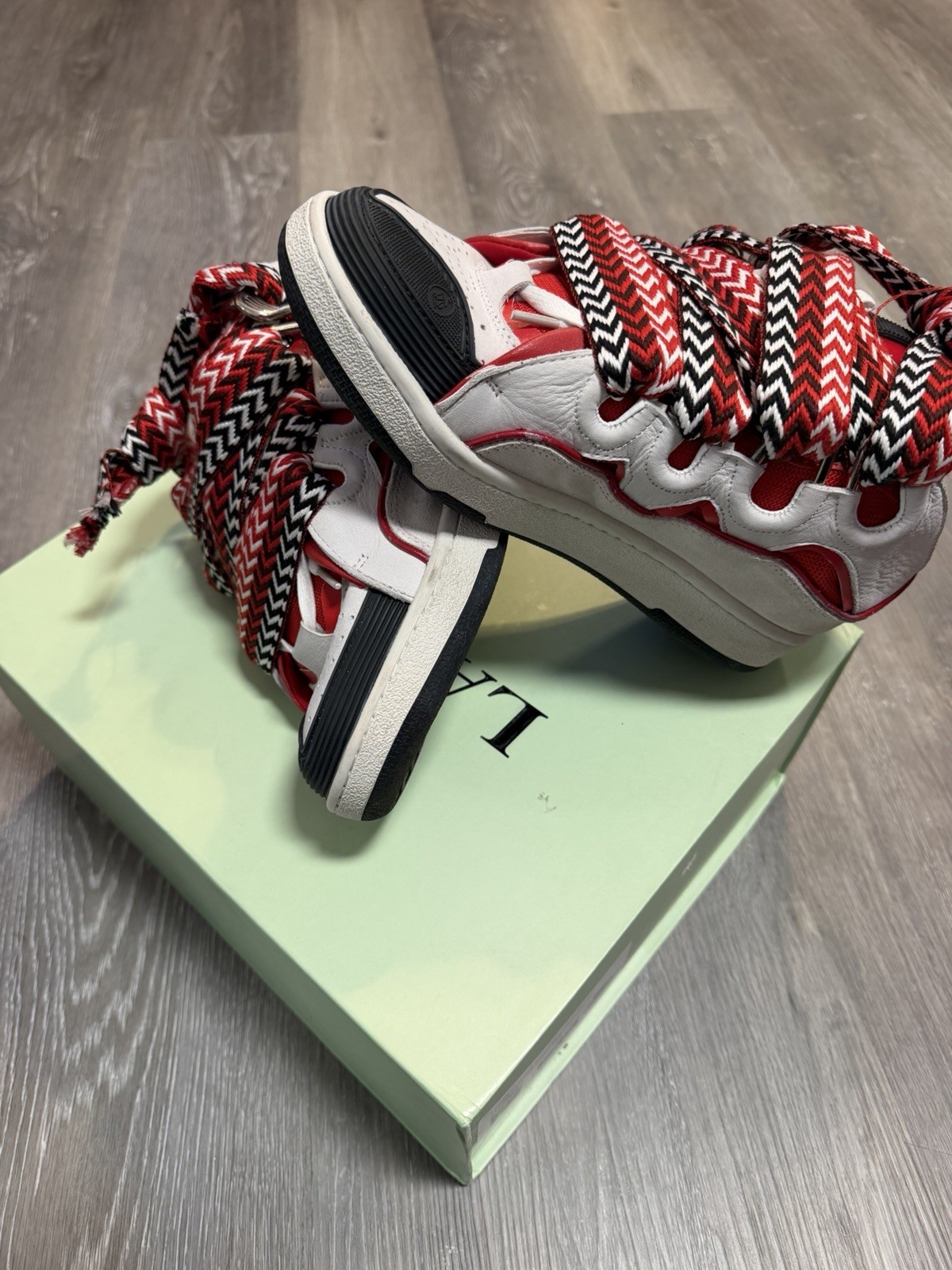 Lanvin size Men’s size 8 Y2K Sneakers White/Red/Black Leather lace-up