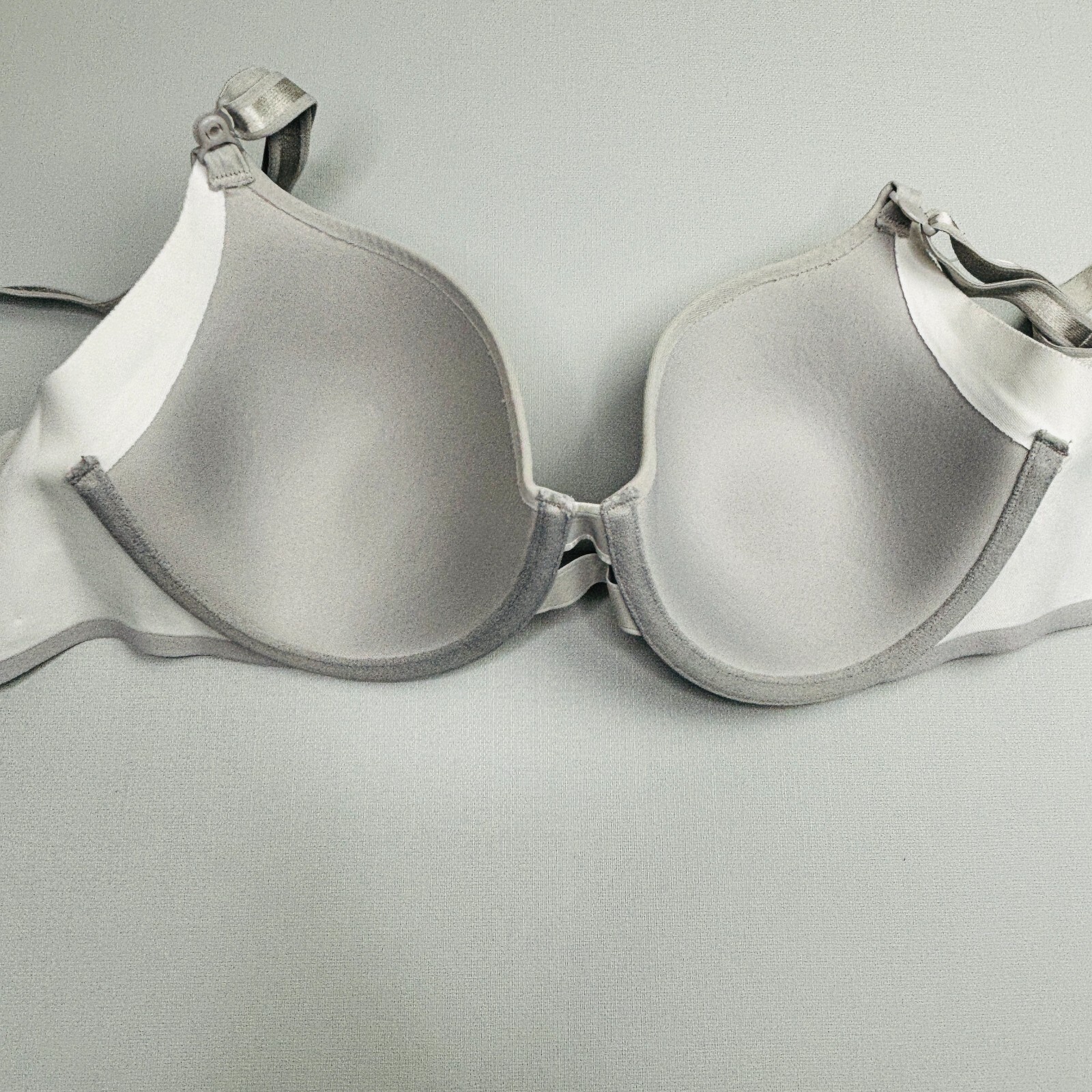 Warners No Side Effects Bra 34B Underwire Satin Padded Back Smoothing 5781