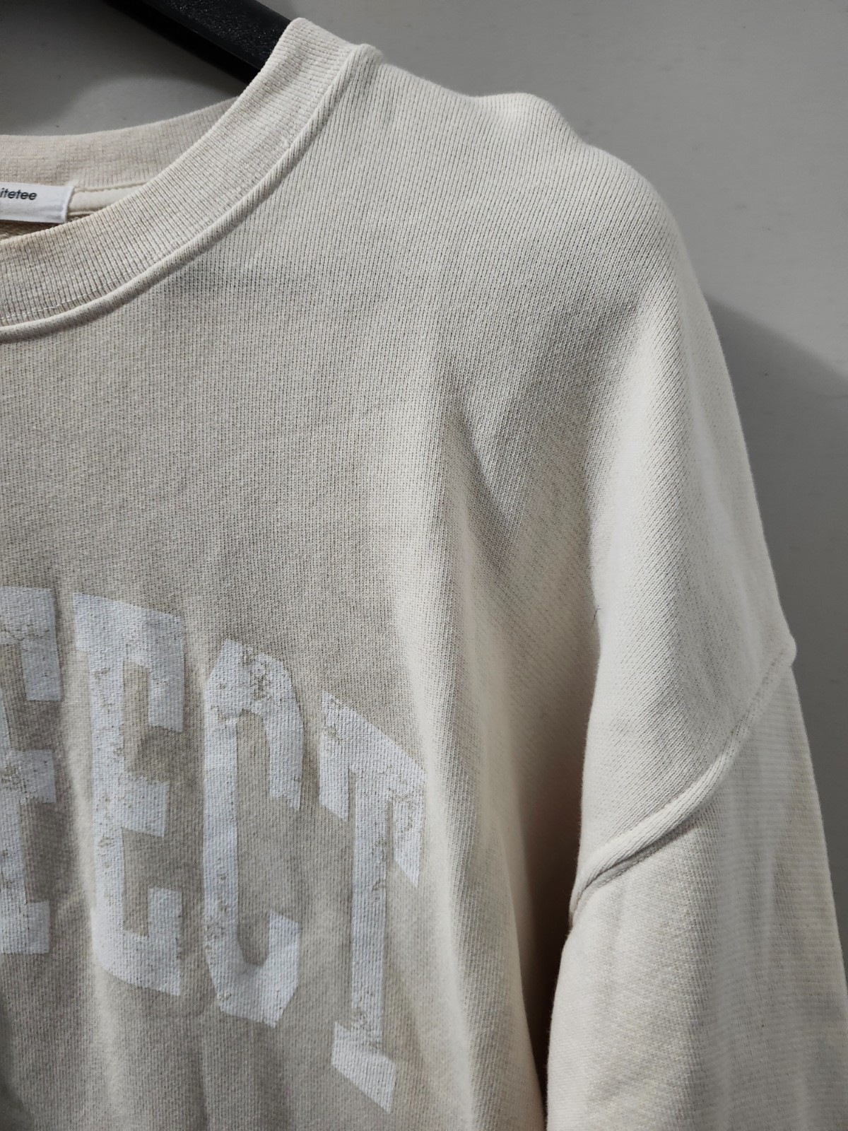 Perfect White Tee Sweatshirt Womens XS Ivory Oversize Pullover Perfect Spellout