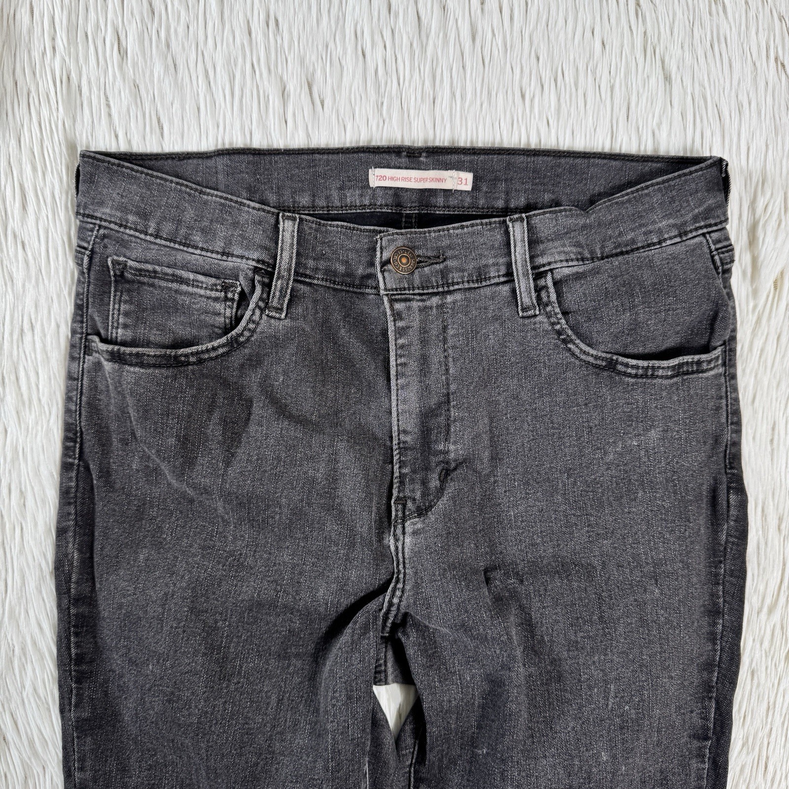Levi’s 720 Charcoal Wash High-Rise Super Skinny Denim Jeans Women’s Size 31