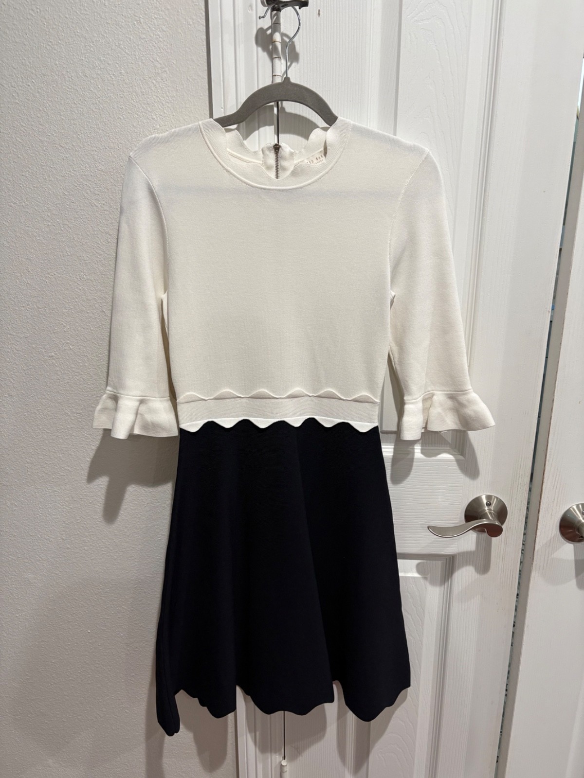 ted baker white/black knit scalloped edge skster dress size s