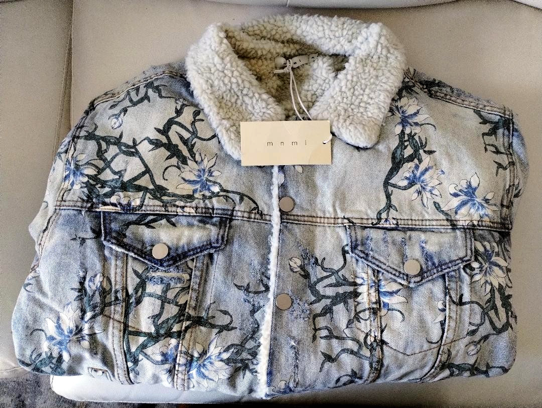 MNML Men’s Embroidered Distressed Sherpa Lined Jean Jacket – SZ XL