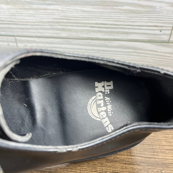 Dr. Martens 25567 Quad Platform Black Shoes – M 7 – W 8