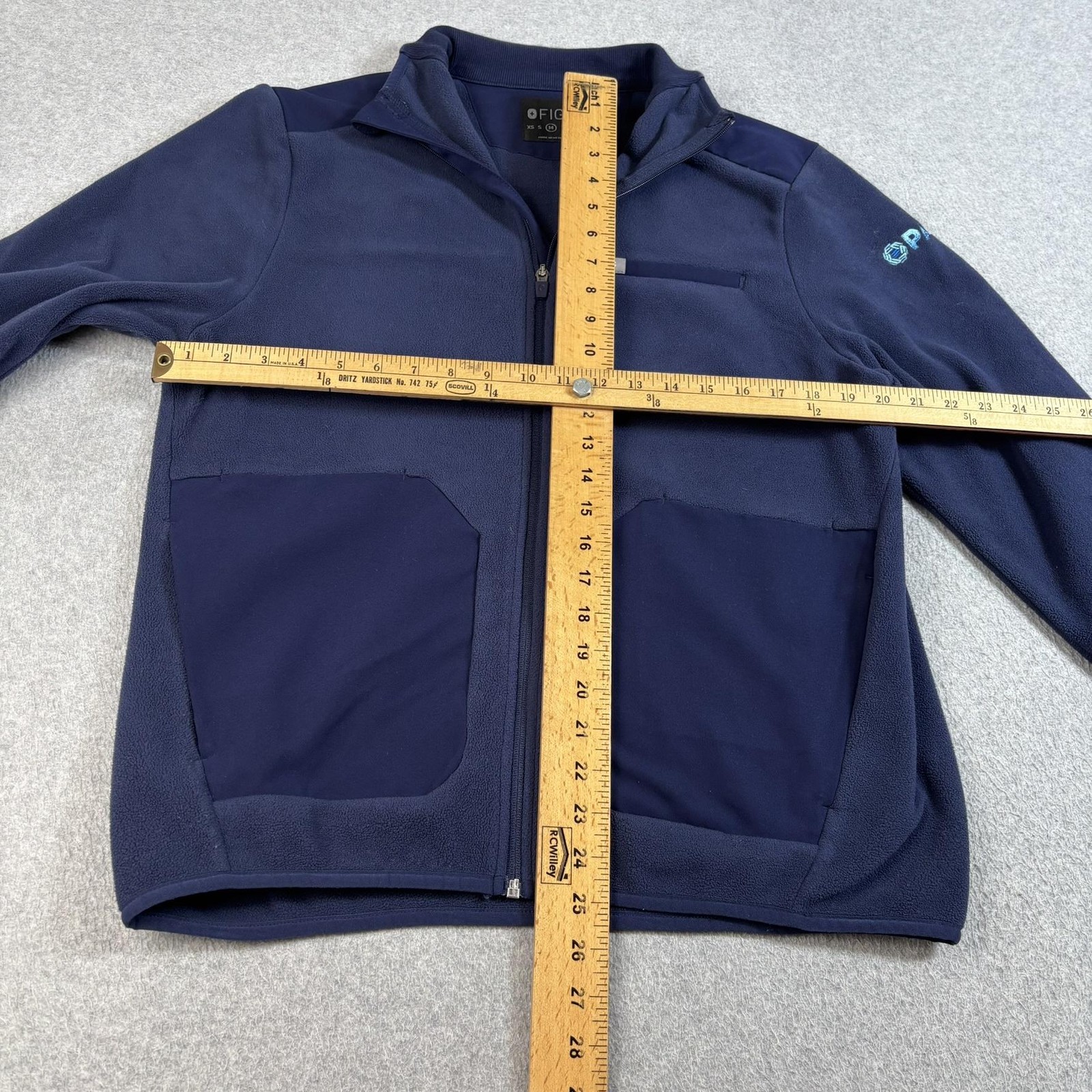 FIGS On Shift Jacket Mens Medium Blue Fleece Full Zip Pack Primaloft Workwear