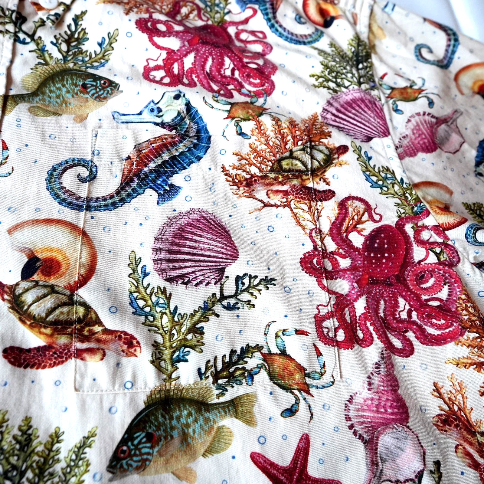 Davids Wear Yiume Hawaiian Shirt Mens Medium Seahorse Tencel Aloha Marine Life M