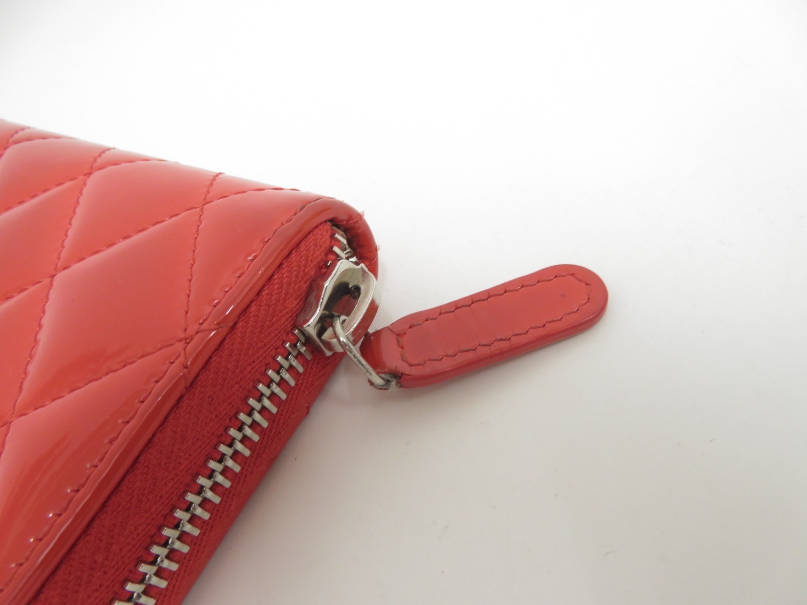 Authentic CHANEL CC Matelasse Patent Leathe Zip Around Zippy Long Wallet S#53179