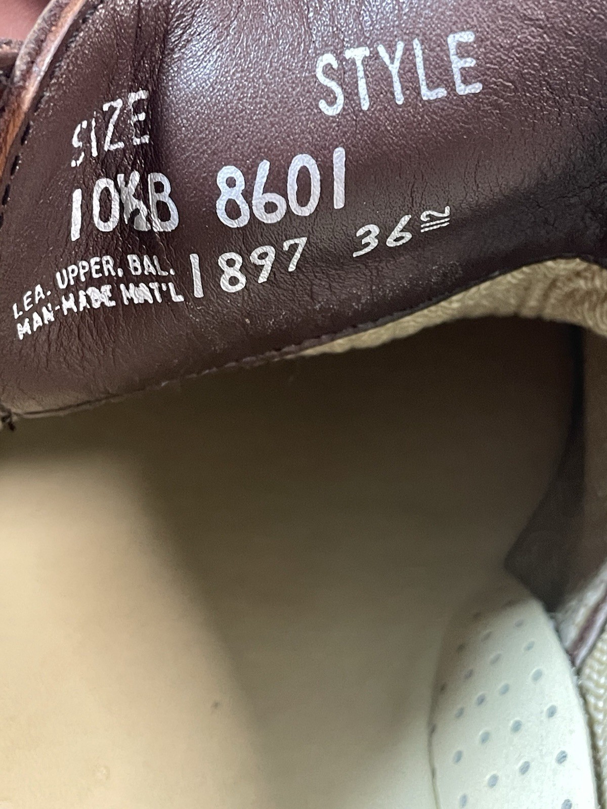 Red Wing Dunoon 8601 Boots Men’s 10.5B Brown Leather Heritage Moc Toe Oxford