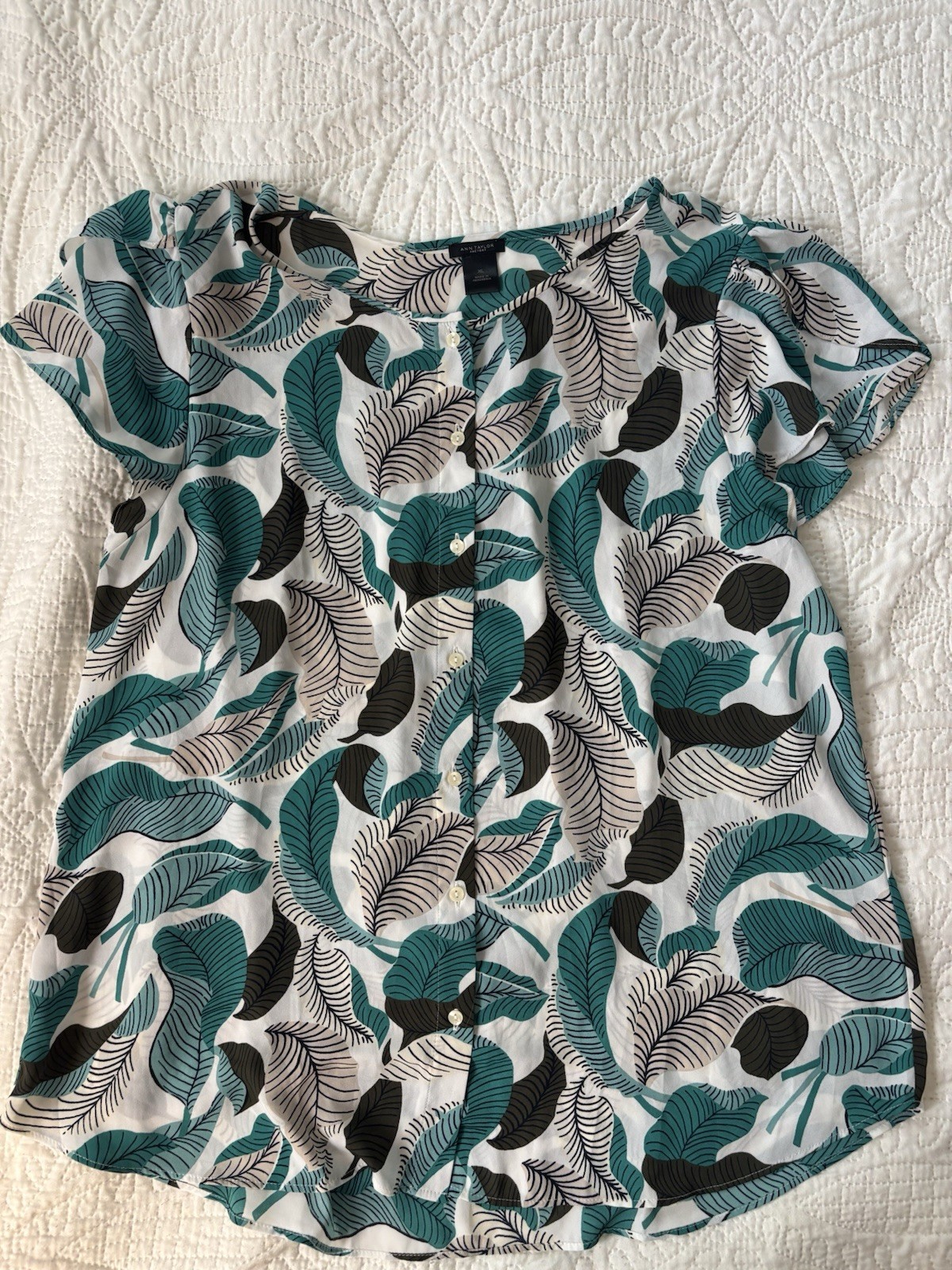 Ann Taylor Factory Leaf Pattern Summer Blouse XL