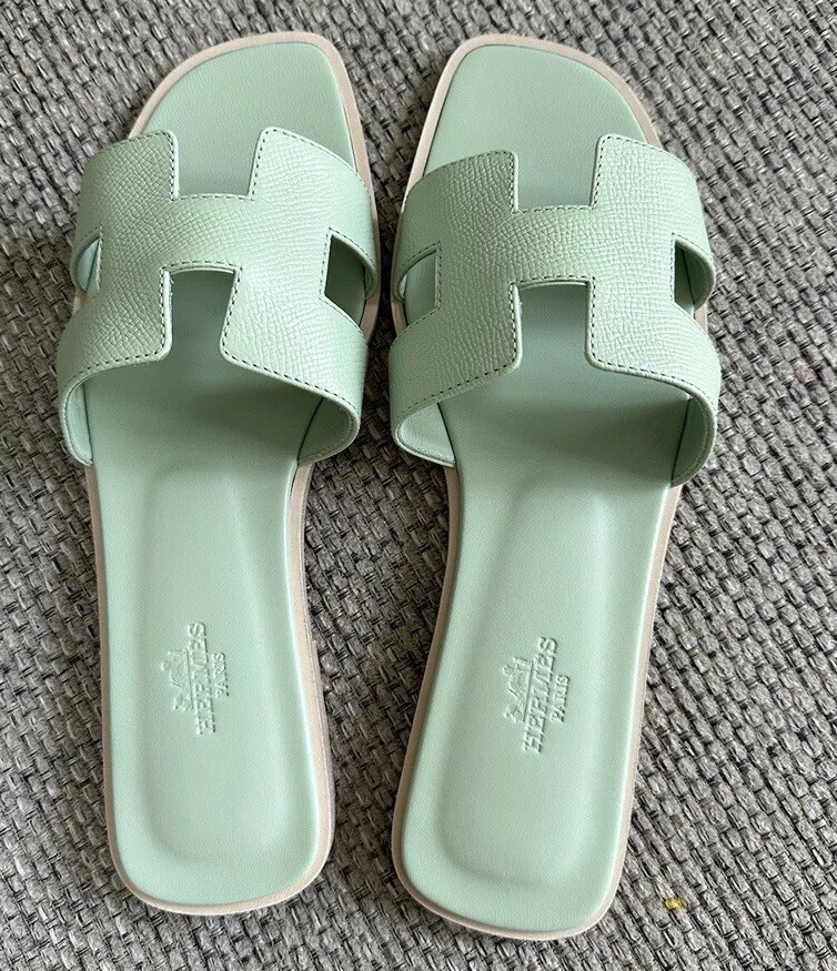 Size 37EU NEW Hermes Vert Jade Epsom Calfskin Oran Sandals w/ Receipt