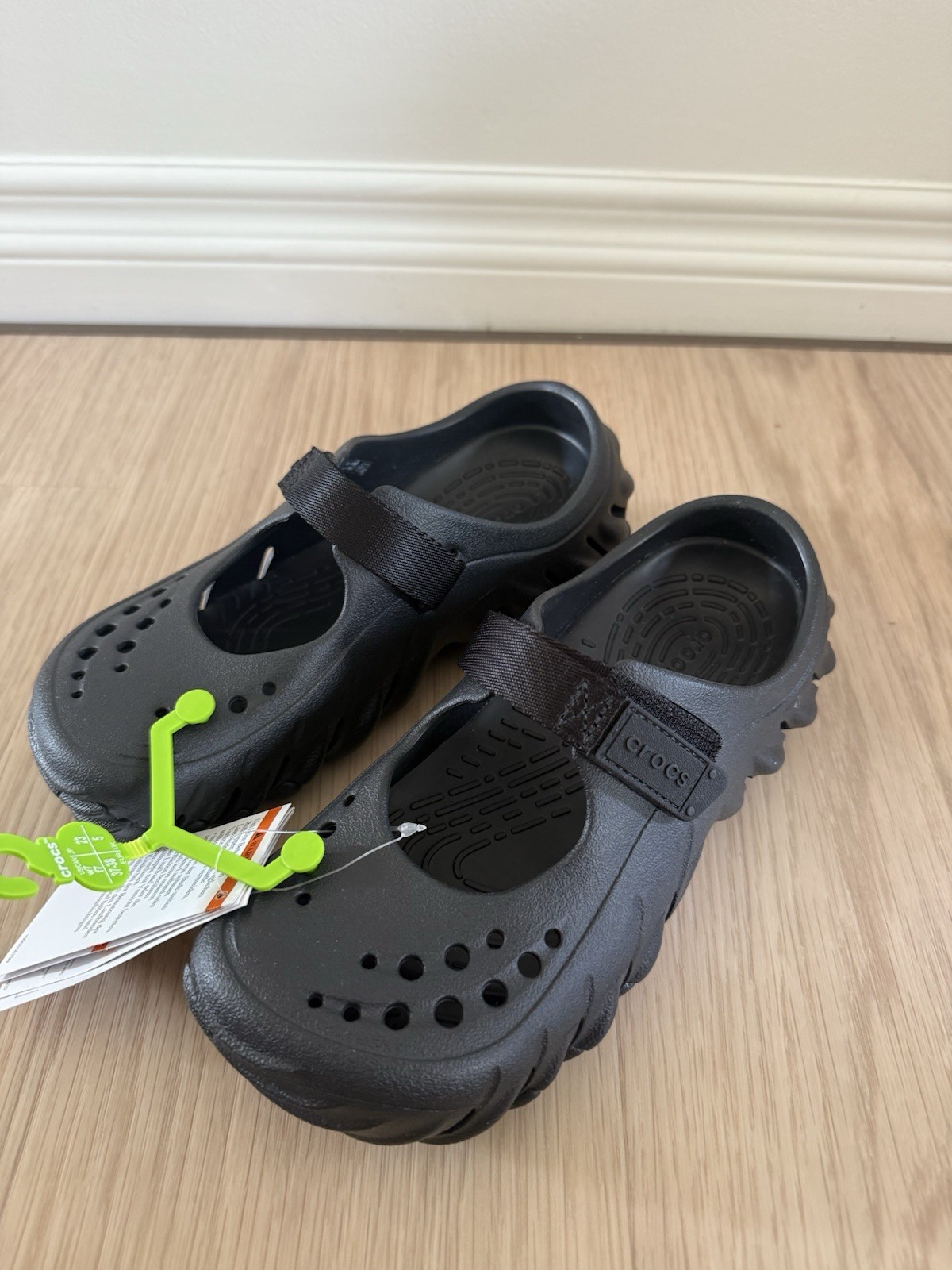 Crocs Echo Mary Jane Size W7
