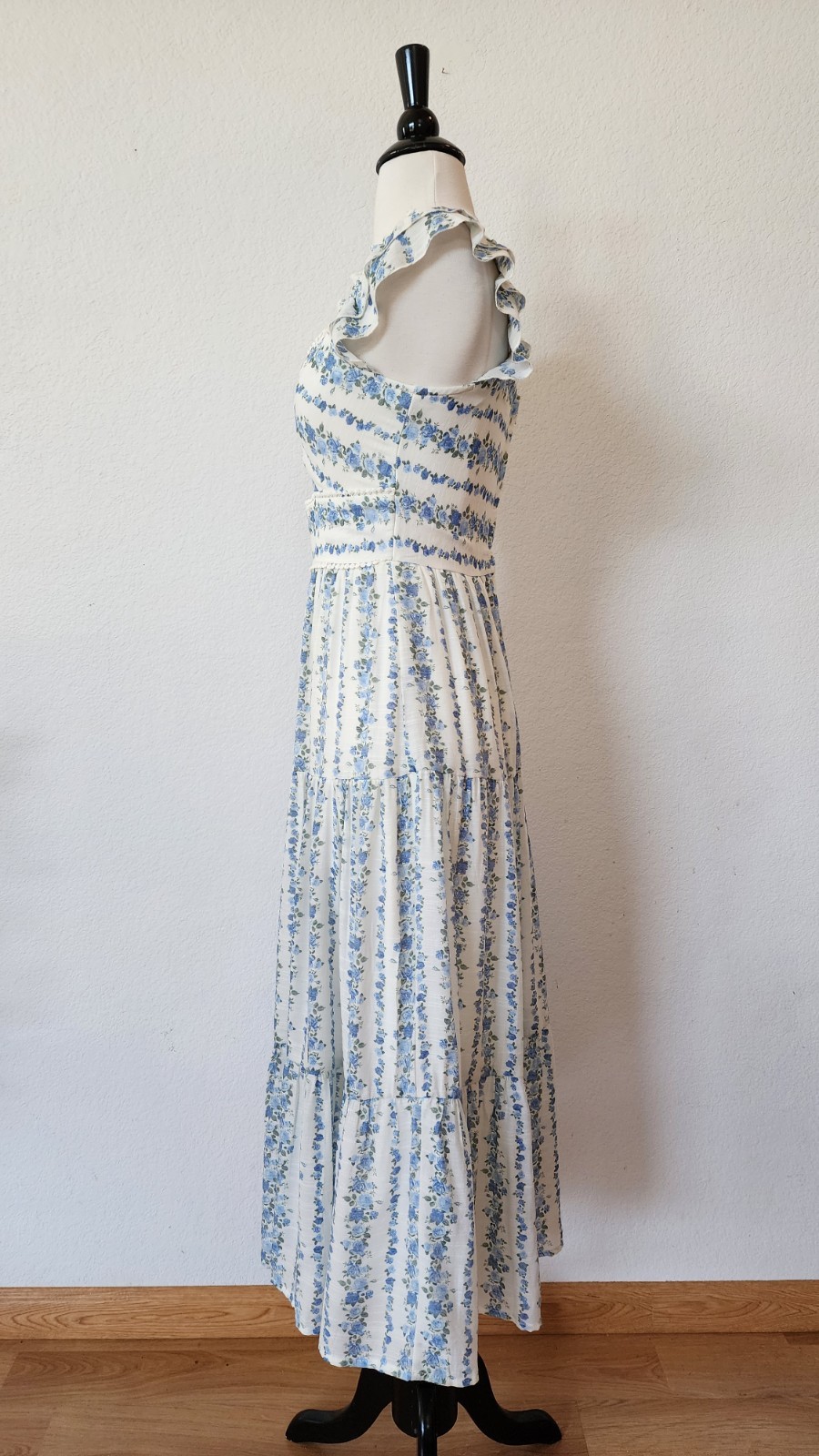 New Anthro Maxi Dress Size Small XS Blue Floral Coquette Wedding Brunch Crochet