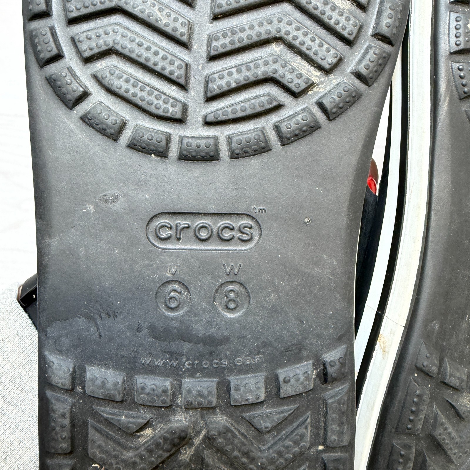 Crocs Bayaband Thong Flip Flops Unisex Size 6M/8W Black Leather Casual Comfort