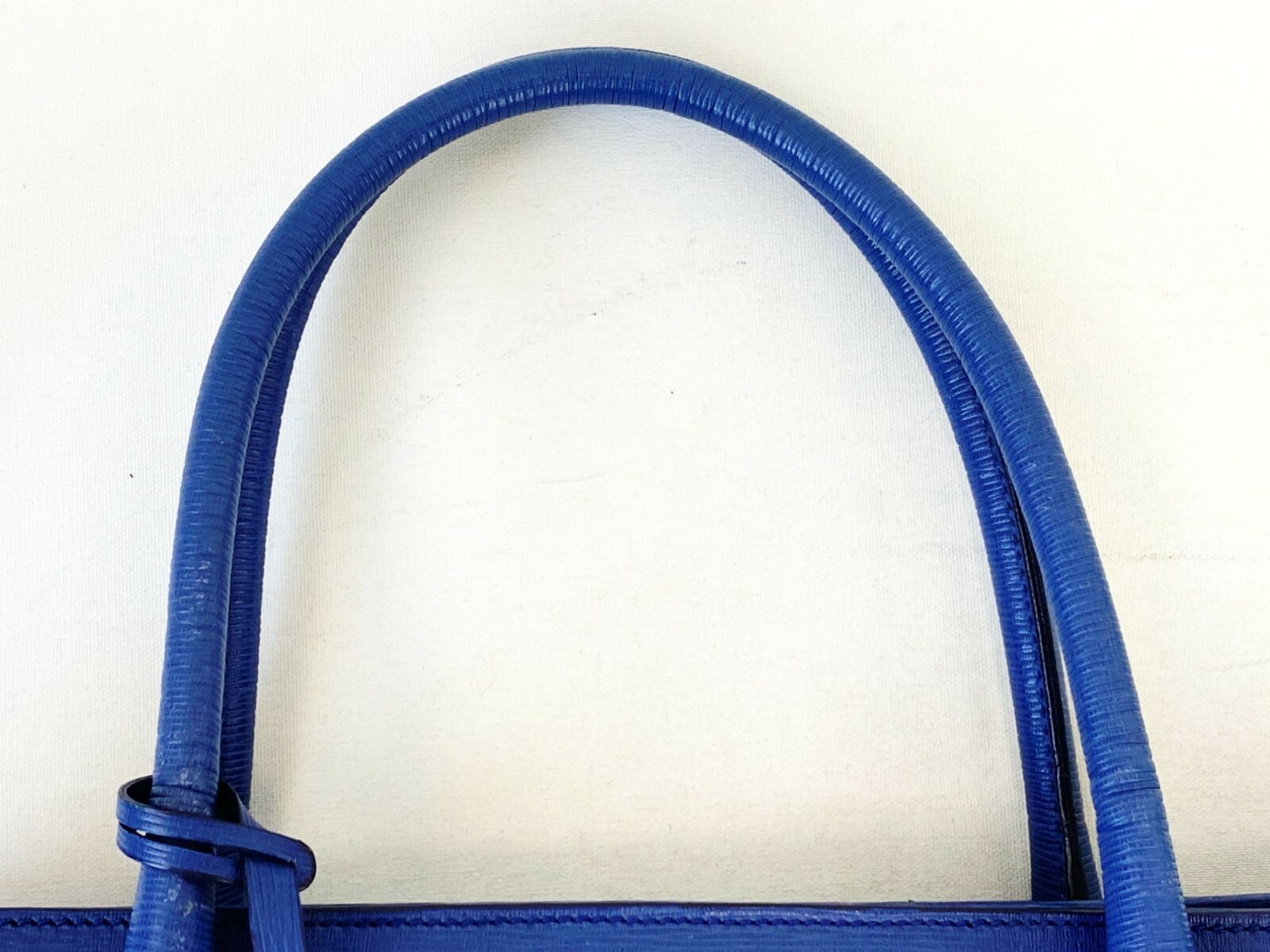 SALVATORE FERRAGAMO Bue Iris Fiamma Shoulder Bag Padlock Tote Leather Satchel