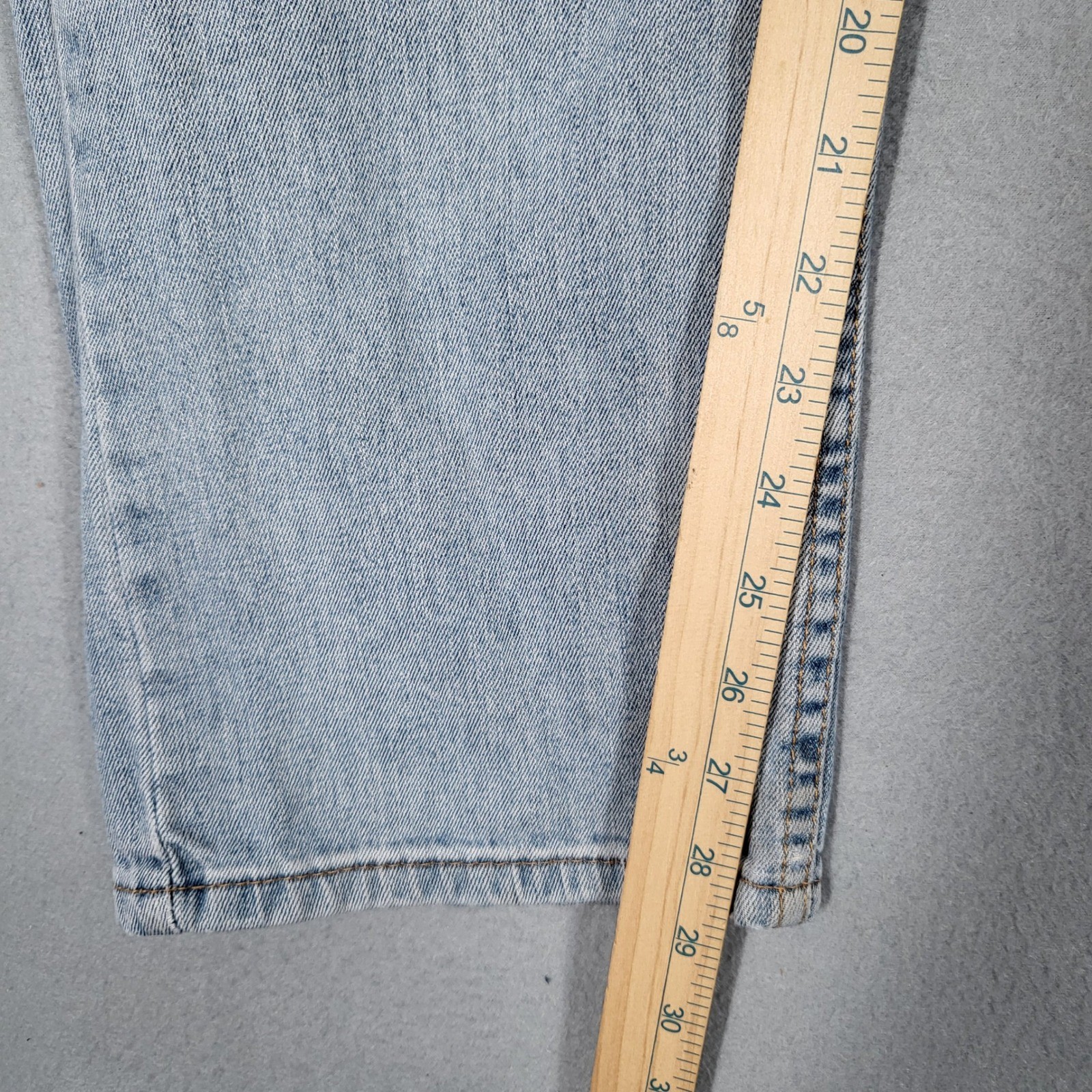 Levi’s 505 Regular Fit Jeans Men’s 36×29 Light Wash Denim Distressed Casual