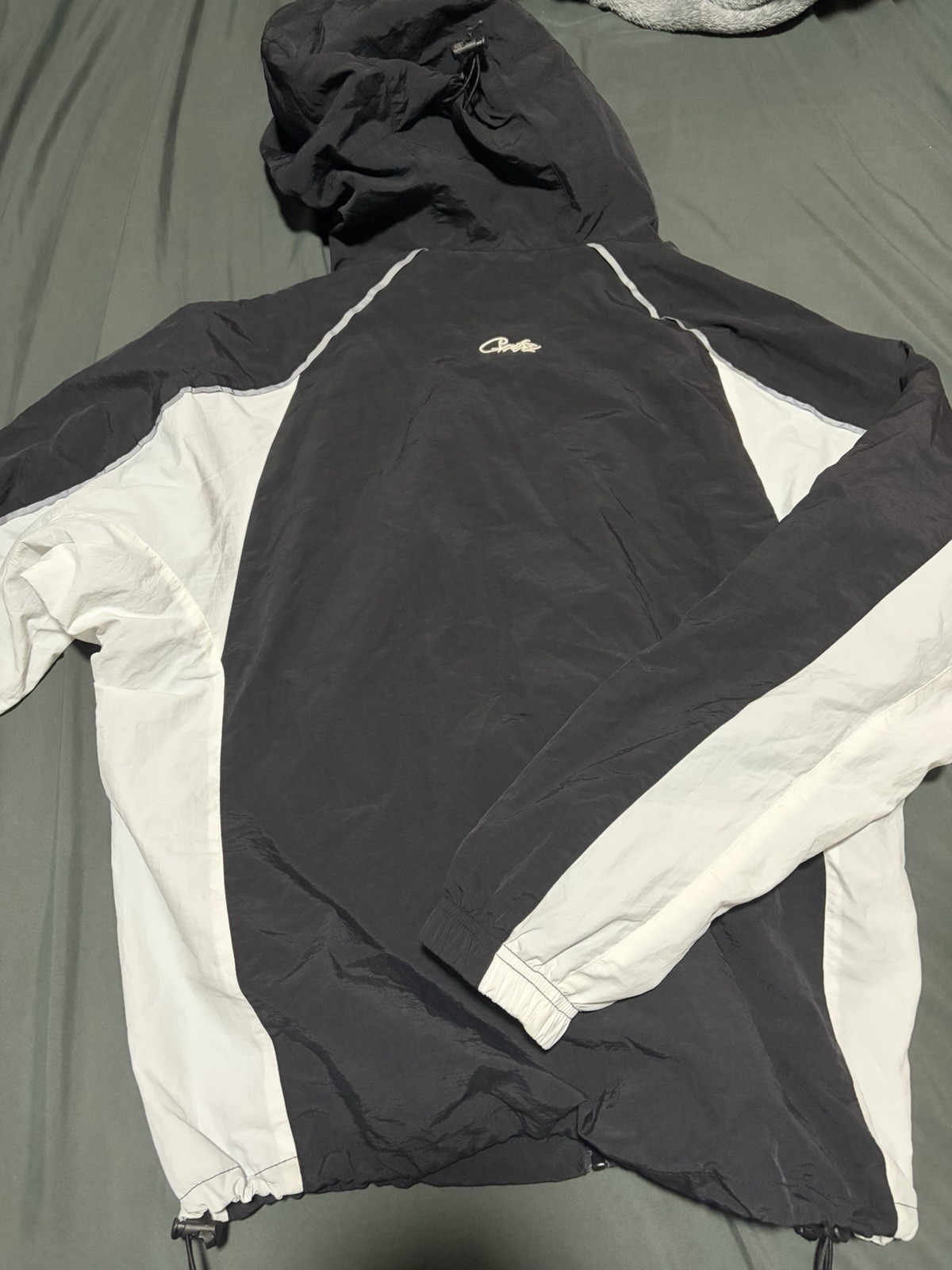 Corteiz Men’s Black/White Colorblock Hooded Full Zip Windbreaker Jacket L
