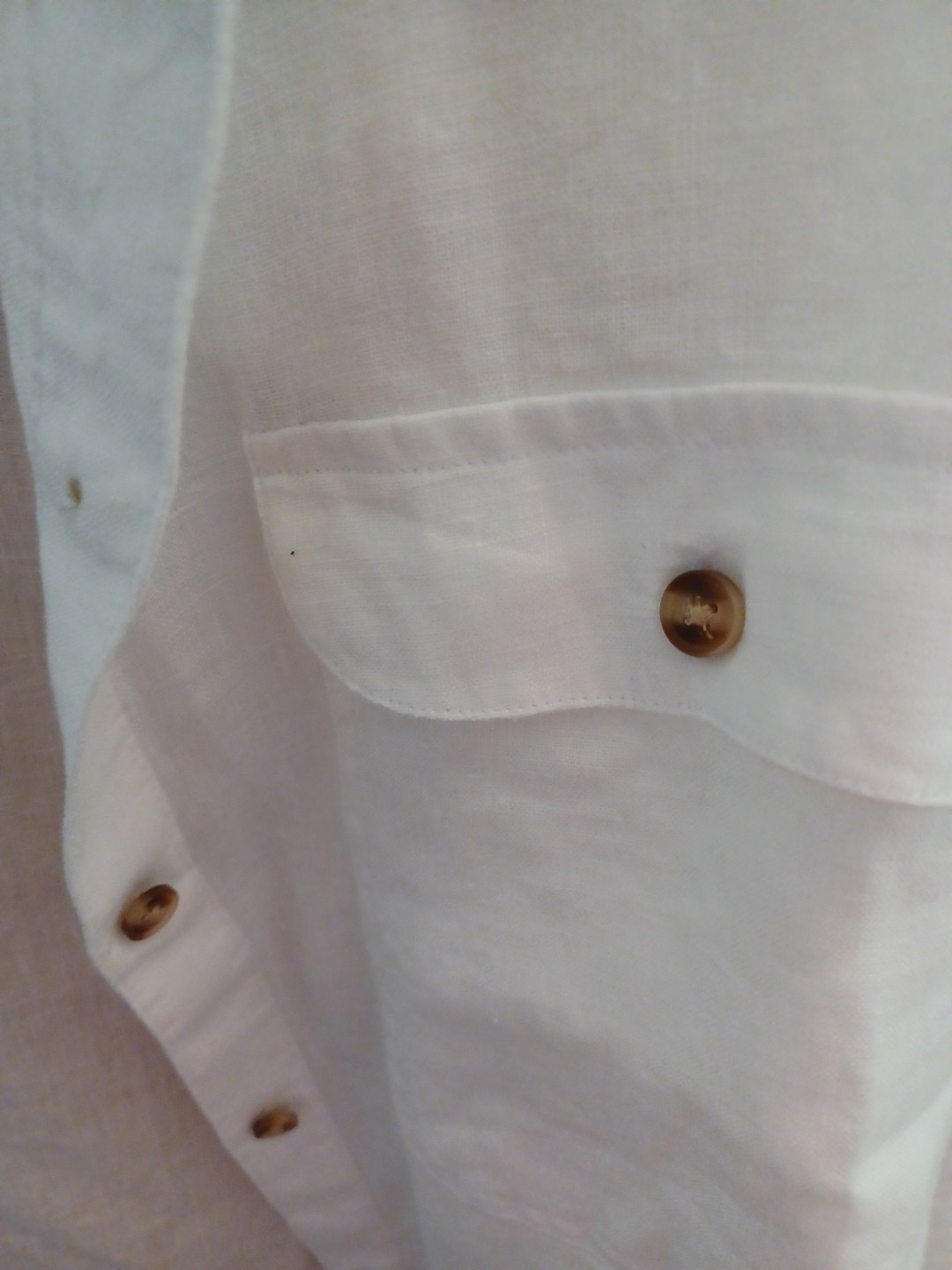 White House Black Market Button Down Linen Pocket Shirt, size Large, NWT!